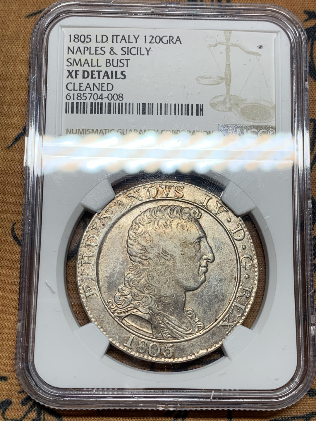 《竞宝斋》第28场-本周日，周一2场连拍（全场顺丰包邮） NGC 评级 少见 意大利1805年 费迪南四世 那不勒斯&西西里 120G 大银币 细节还不错