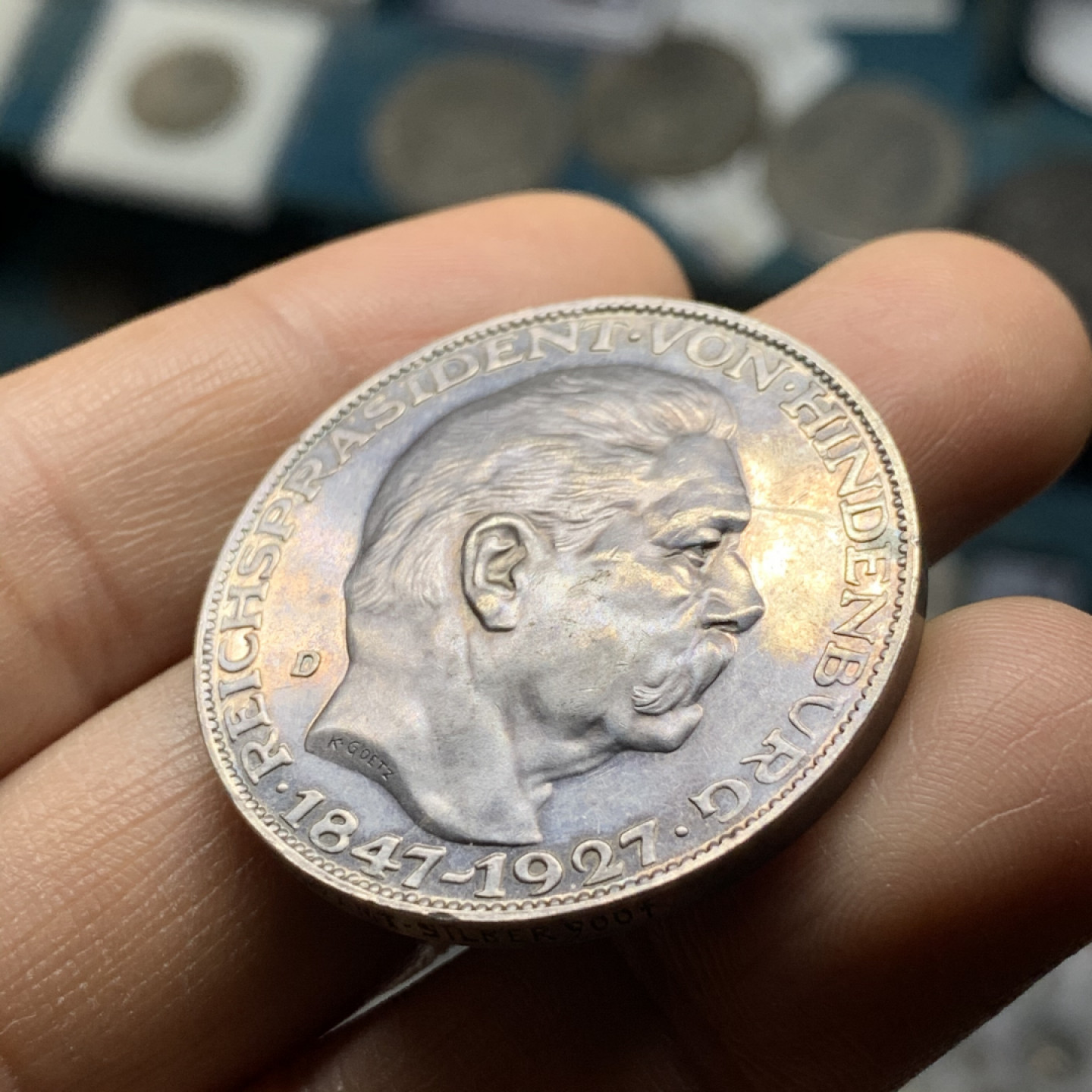 《竞宝斋》第28场-本周日，周一2场连拍（全场顺丰包邮） 德国1927年 兴登堡80大寿 5马克大银币章 欧洲包浆 一流品相