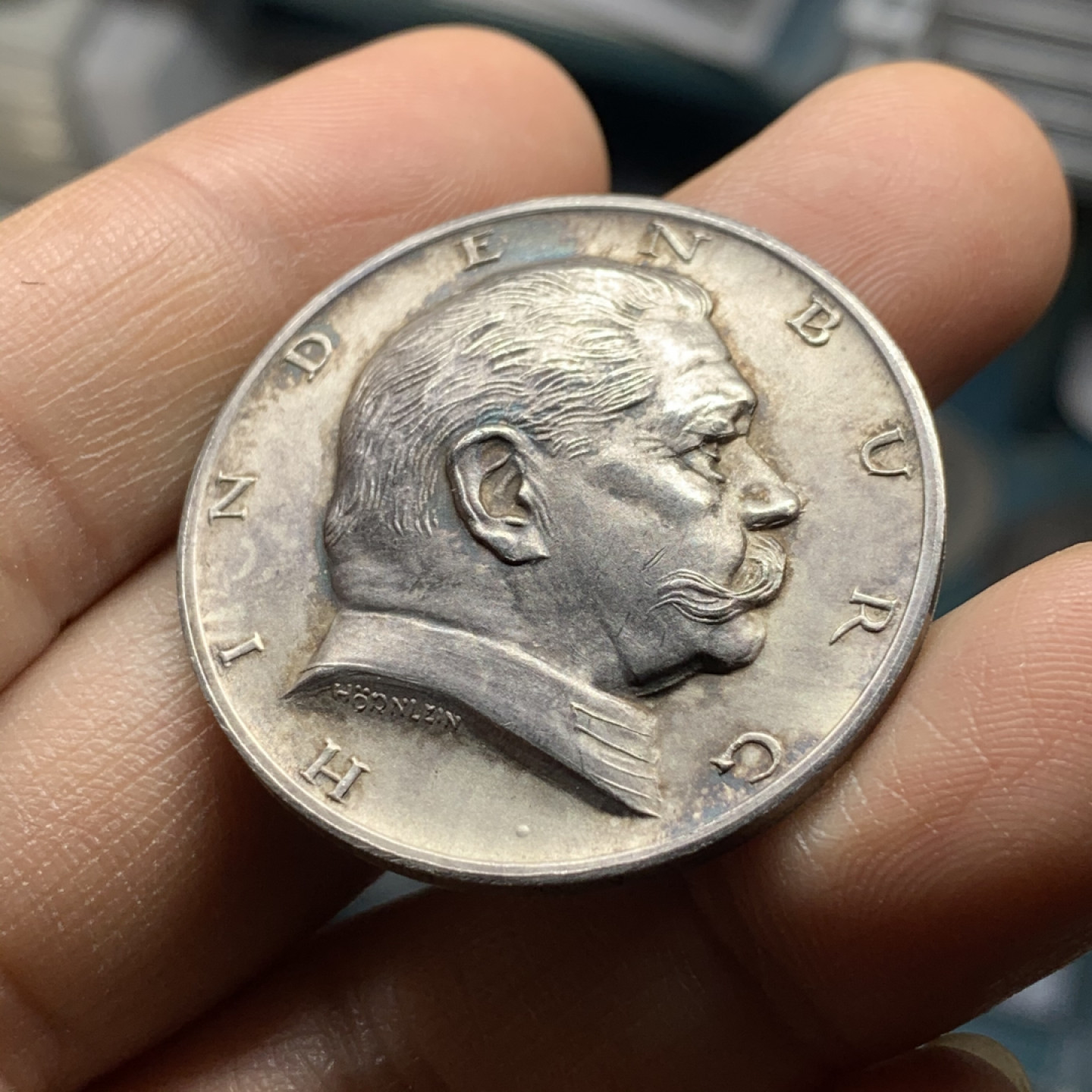 《竞宝斋》第28场-本周日，周一2场连拍（全场顺丰包邮） 裸章 德国1927年，兴登堡80大寿纪念银章，原味老包浆999银