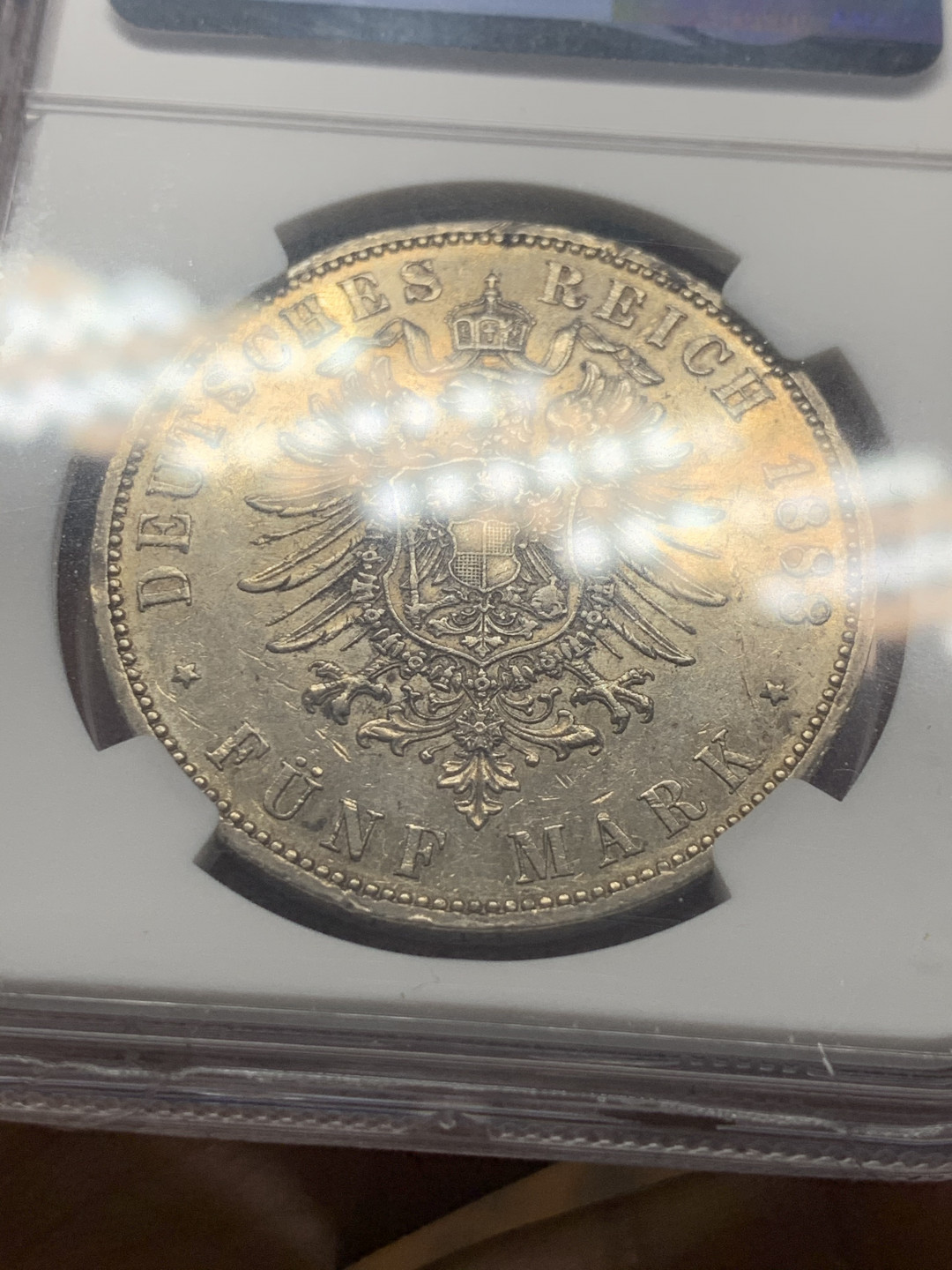 《竞宝斋》第28场-本周日，周一2场连拍（全场顺丰包邮） 德国普鲁士威廉二世短翅5马克1888年AU好品，发行量仅56204枚