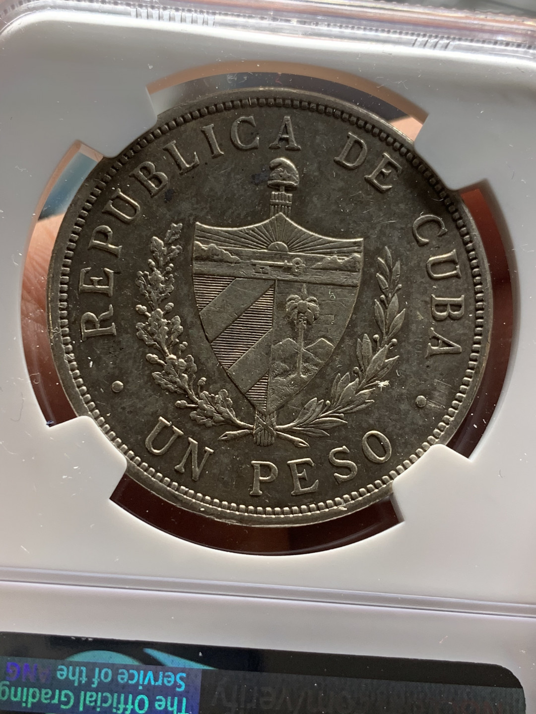 《竞宝斋》第28场-本周日，周一2场连拍（全场顺丰包邮） NGC AU58 古巴1933年 大五星 1比索银币 非常好的状态，大五星棱角分明 立体感强烈，热门品种