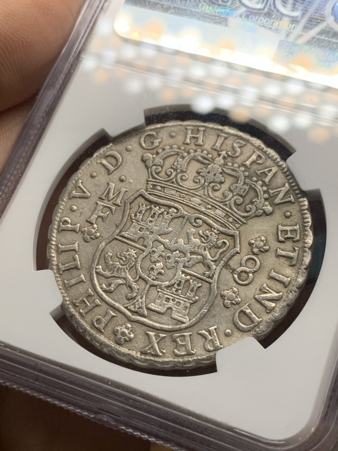 《竞宝斋》第28场-本周日，周一2场连拍（全场顺丰包邮） NGC-XFD  1746  西属墨西哥  费五 早期地球双柱  8里亚尔  原味难得  