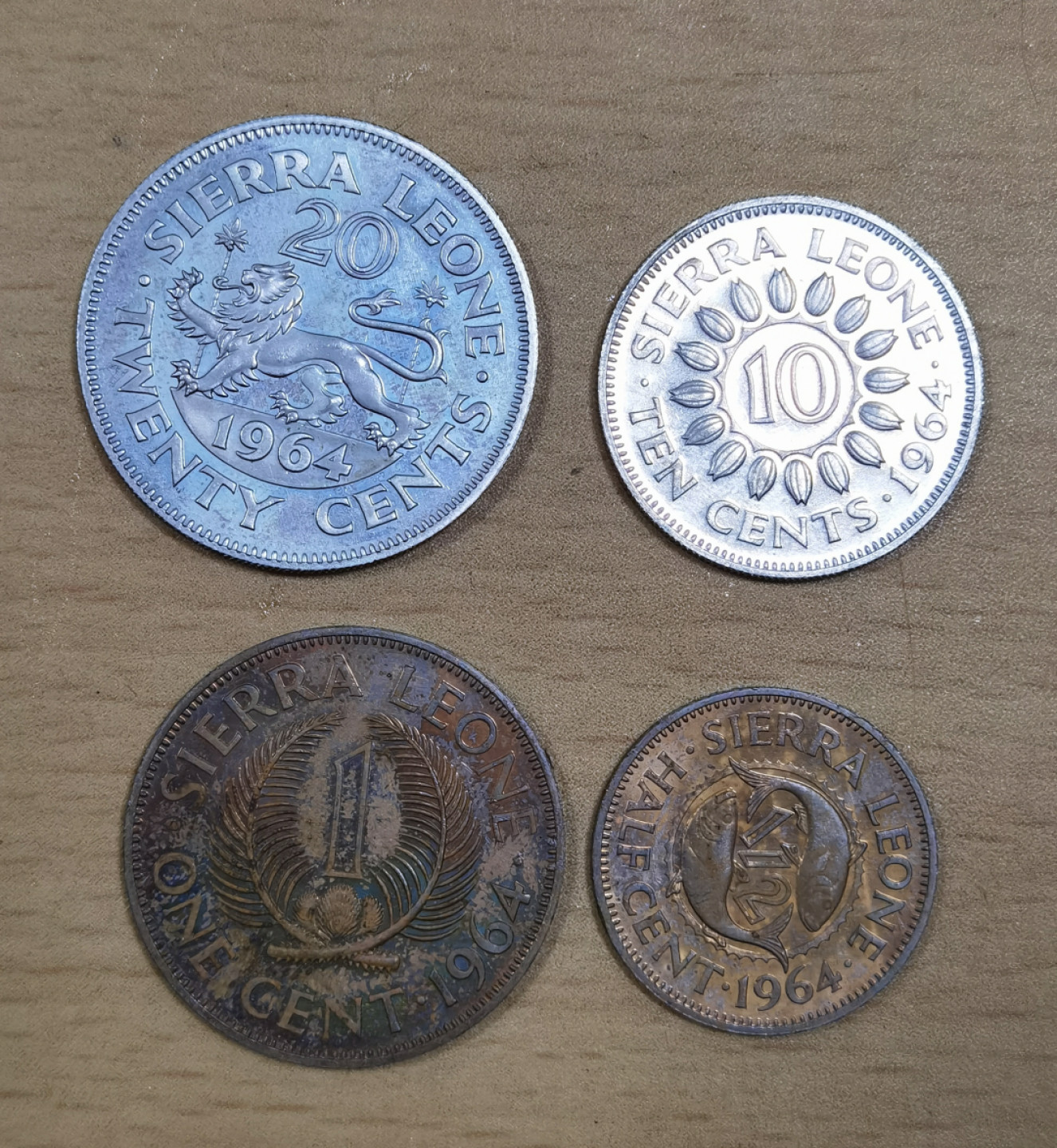 北京马甸外国钱币专卖店微拍第六十七期，非贵金属外国纪念币，流通币专场，陆续上新欢迎关注 精制版1964年塞拉利昂流通币4枚／套
