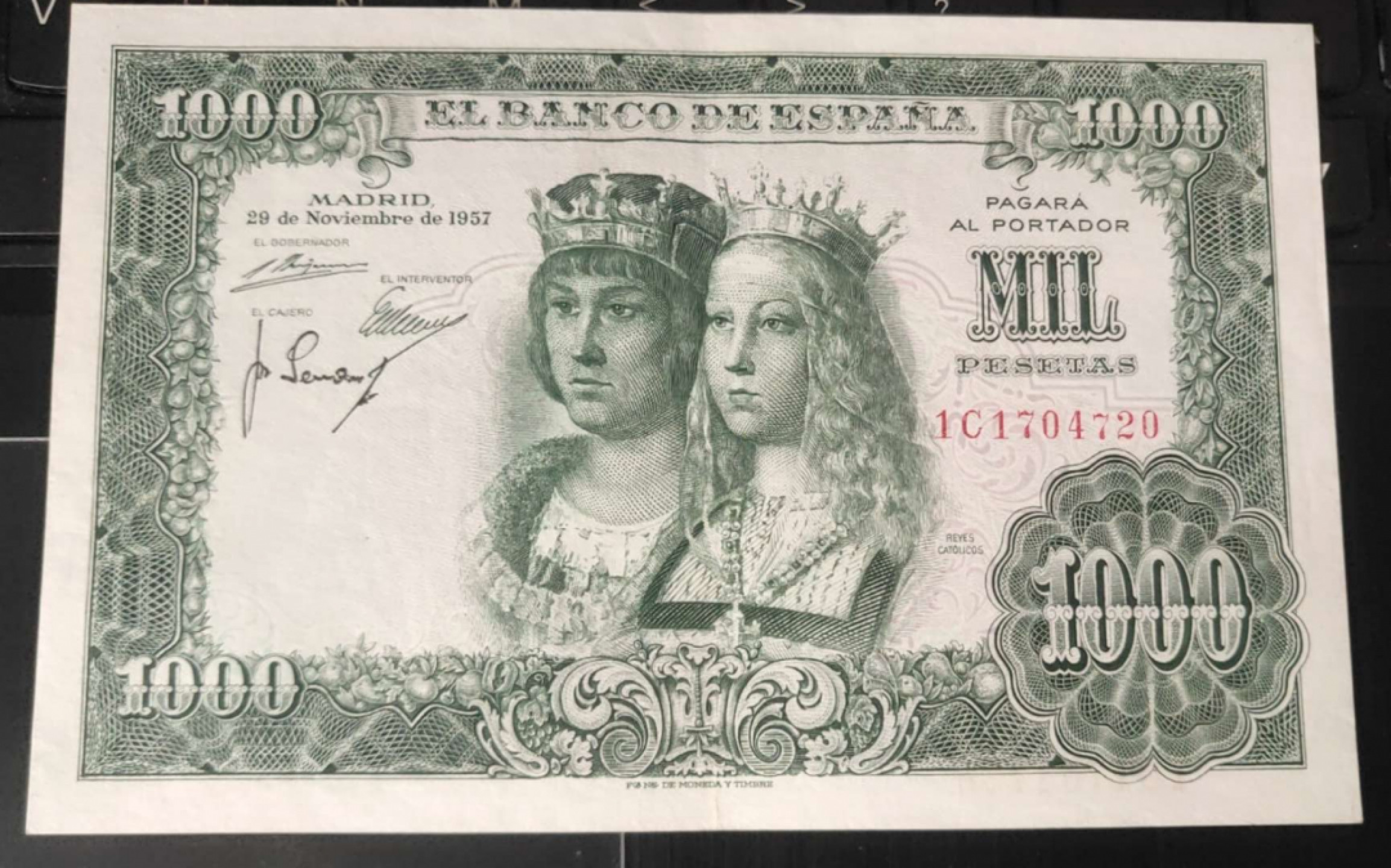 N&C 第十七期：惠友场 1957年西班牙1000比塞塔 大方块 经典双王 九五品如图有折