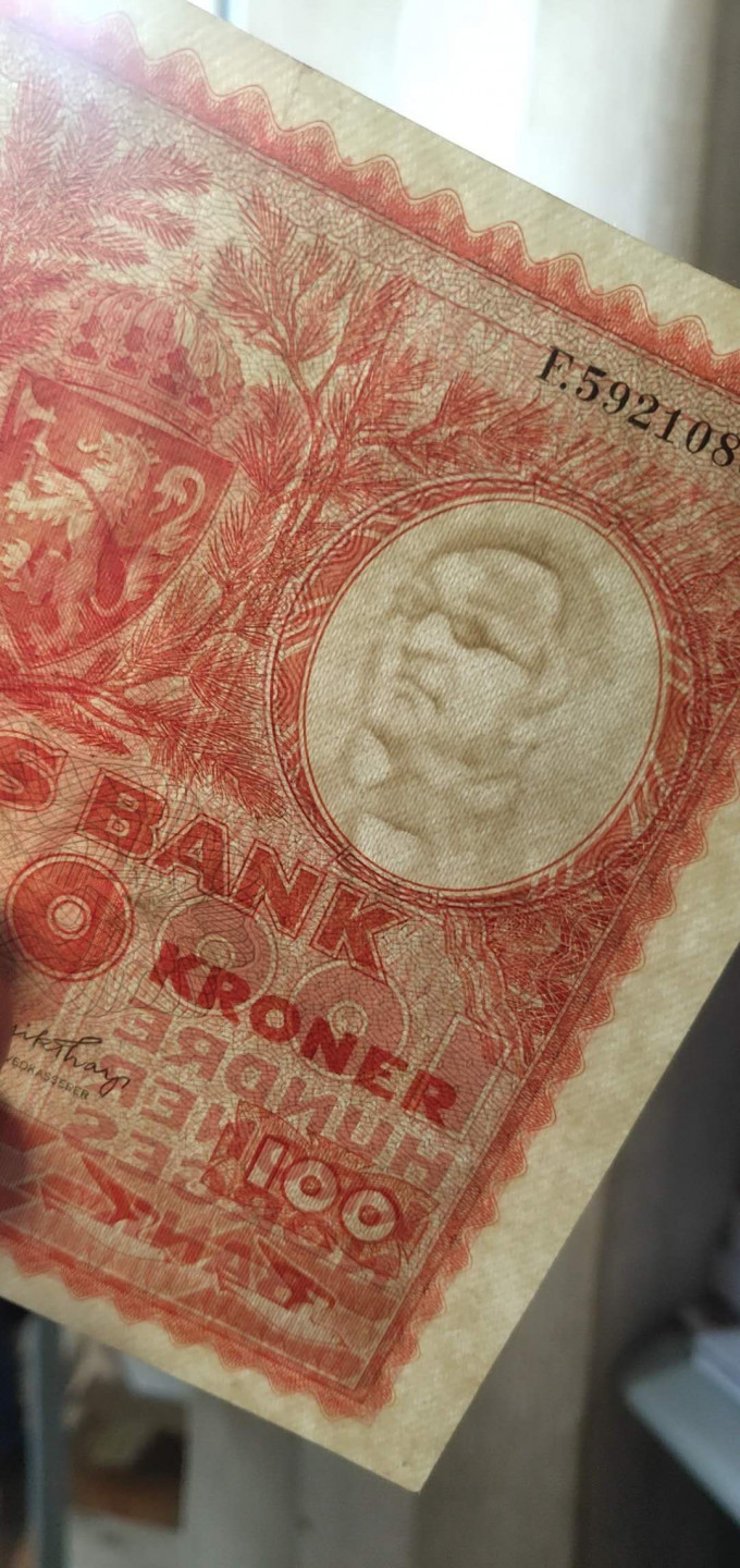 N&C 第十七期：惠友场 1958年挪威100克朗大方块纸币 伐木头 珍稀品种 基本全新不明显中折