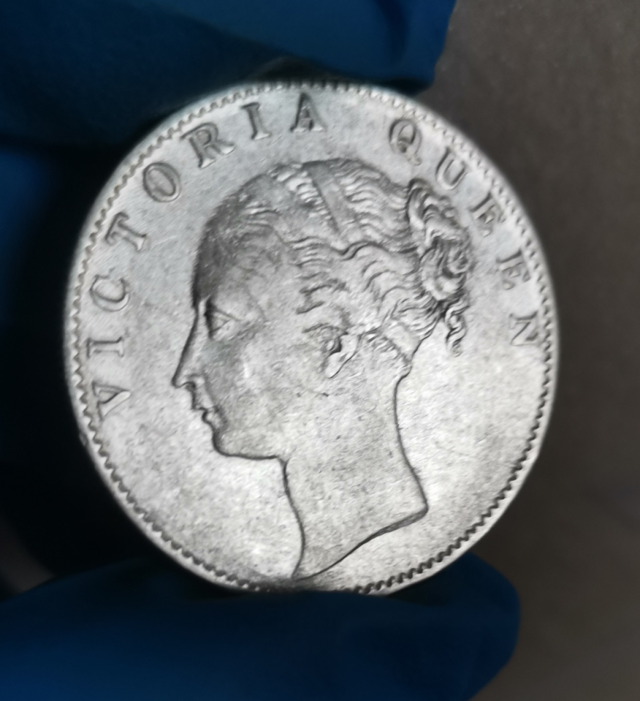 第23期拍卖会 1840年维多利亚英属印度1卢比银币（单辫）