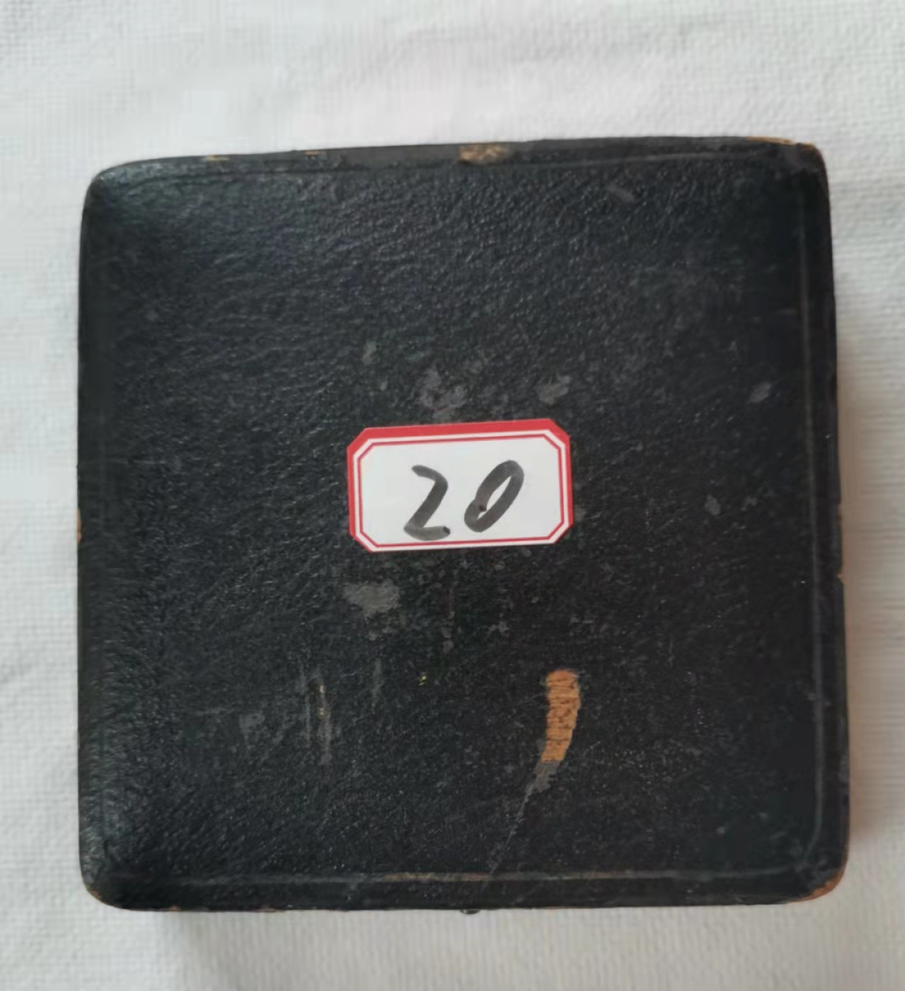 第23期拍卖会 原盒1939年实发英国科技博览会纪念铜章50mm73g