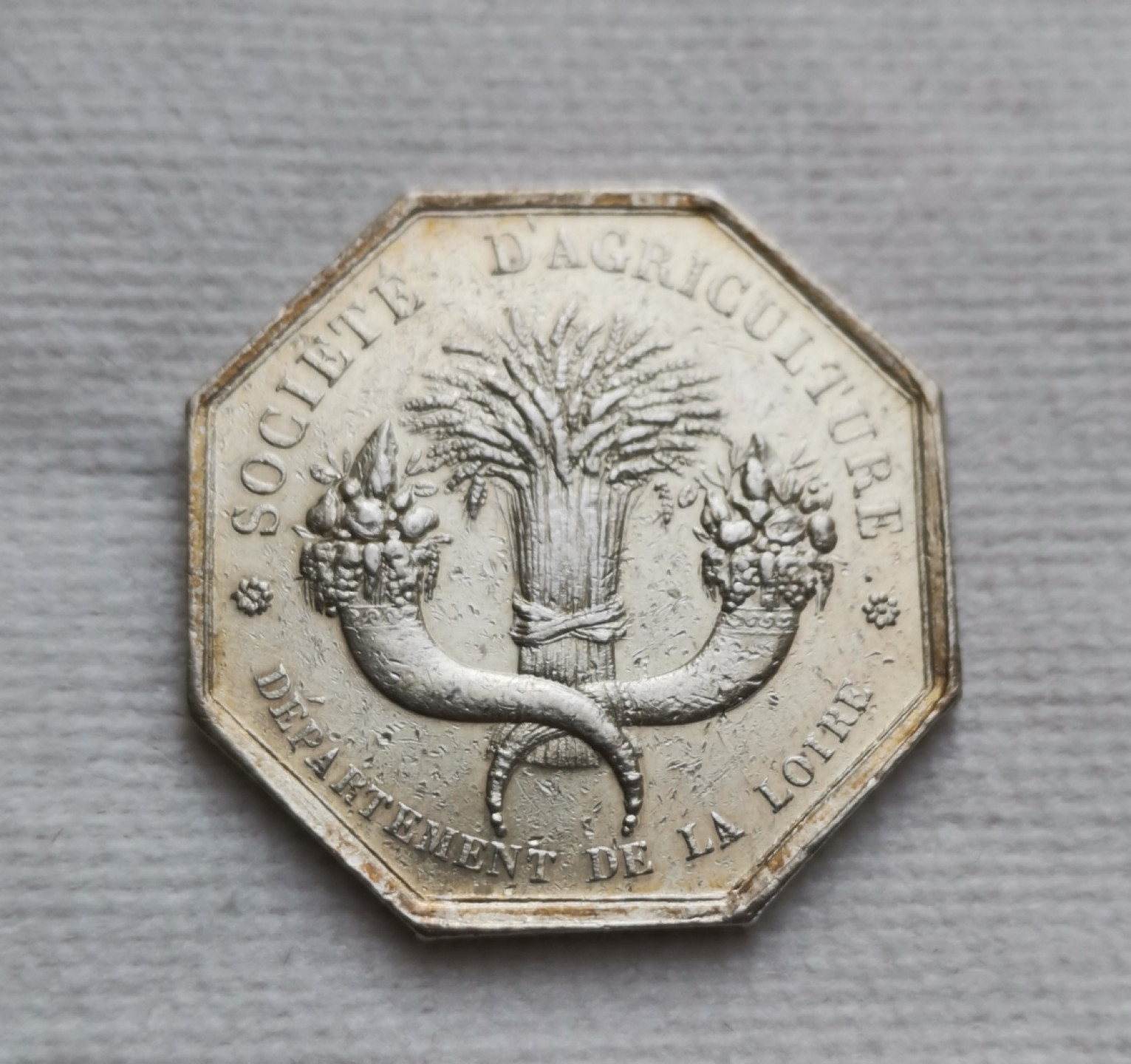 第23期拍卖会 1828年法国农业丰收JETON银质八角（蜜蜂边铭1860年左右）
