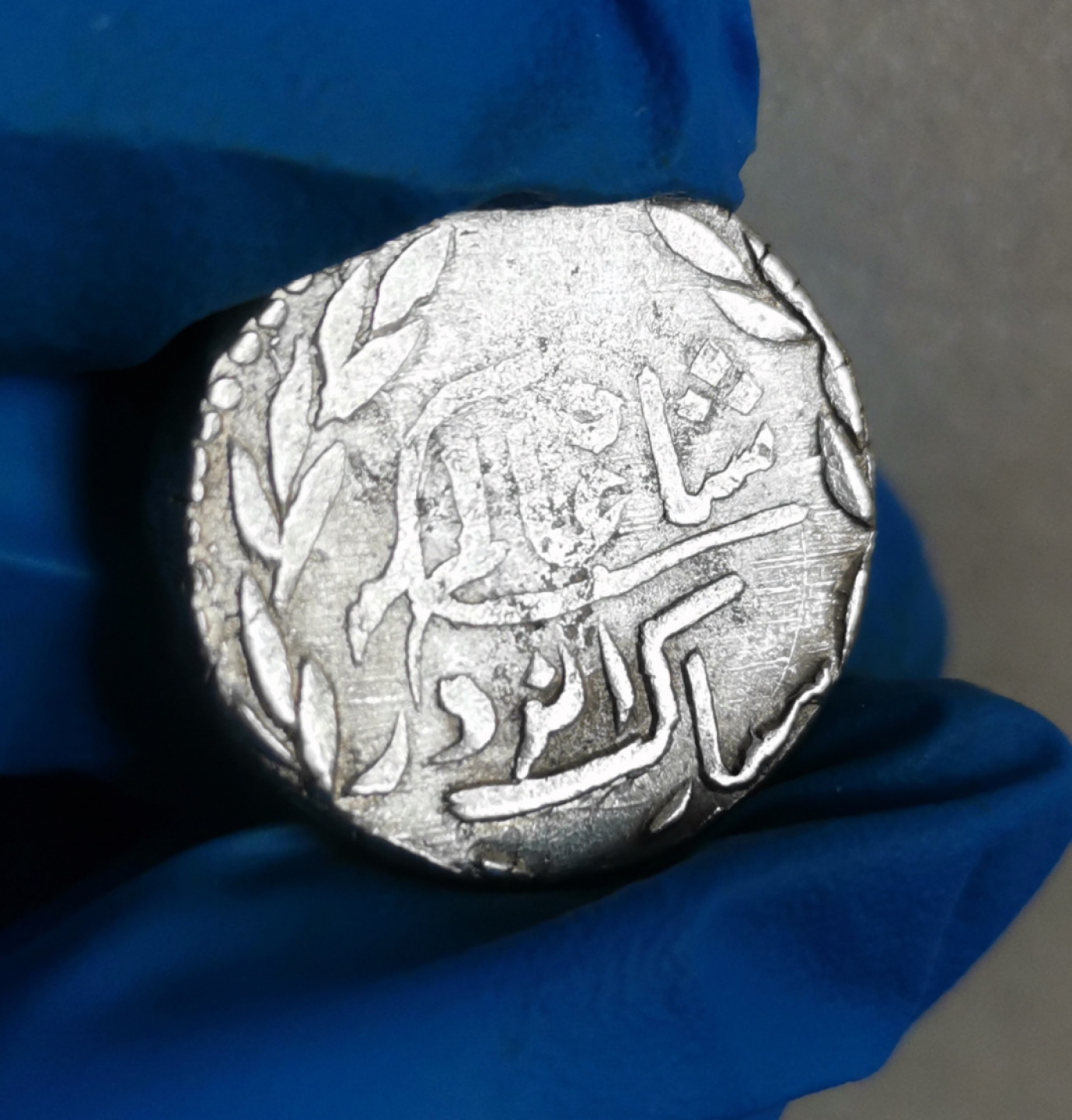 第23期拍卖会 18xx年印度印多尔邦太阳脸1卢比银币