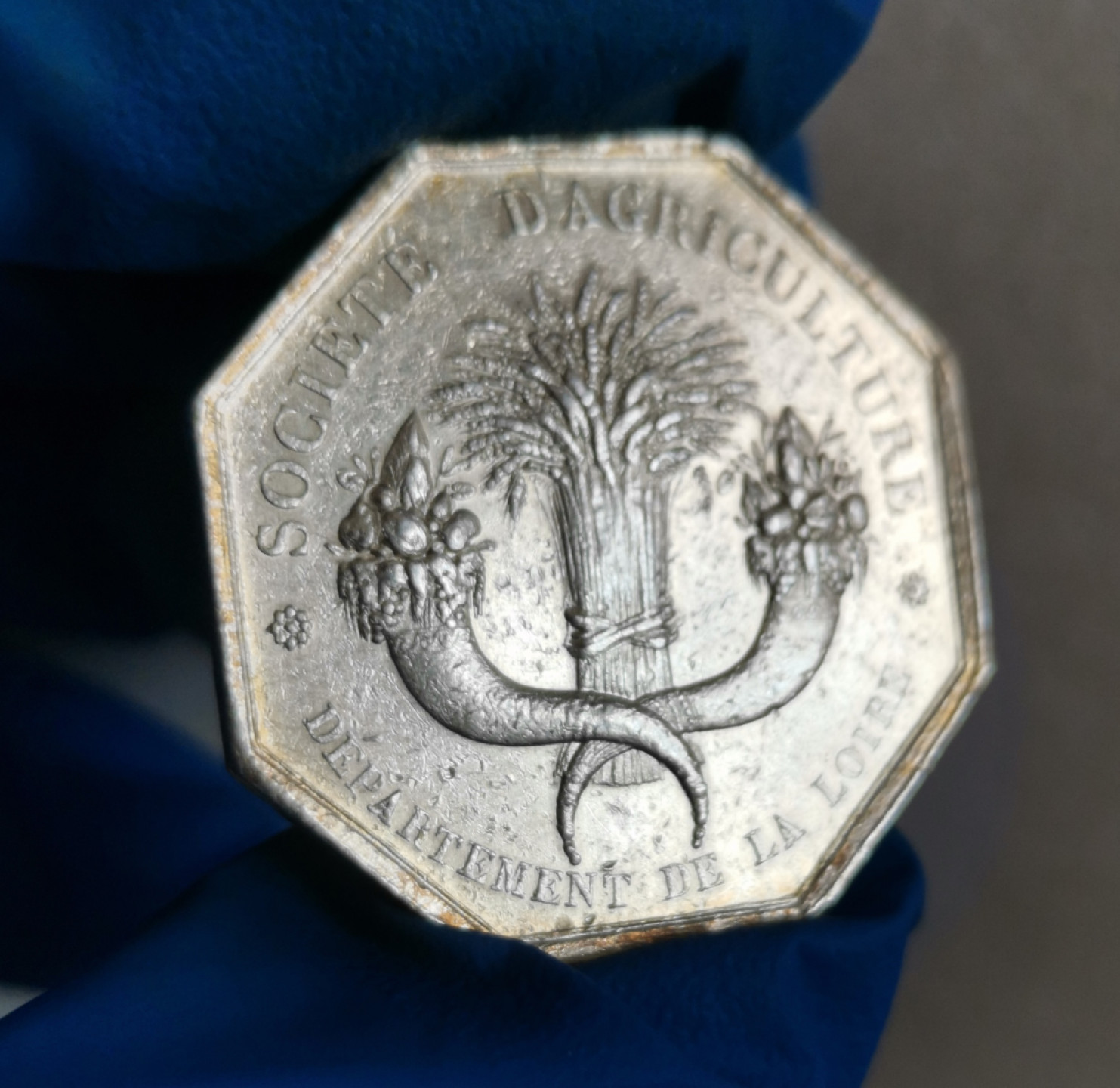 第23期拍卖会 1828年法国农业丰收JETON银质八角（蜜蜂边铭1860年左右）