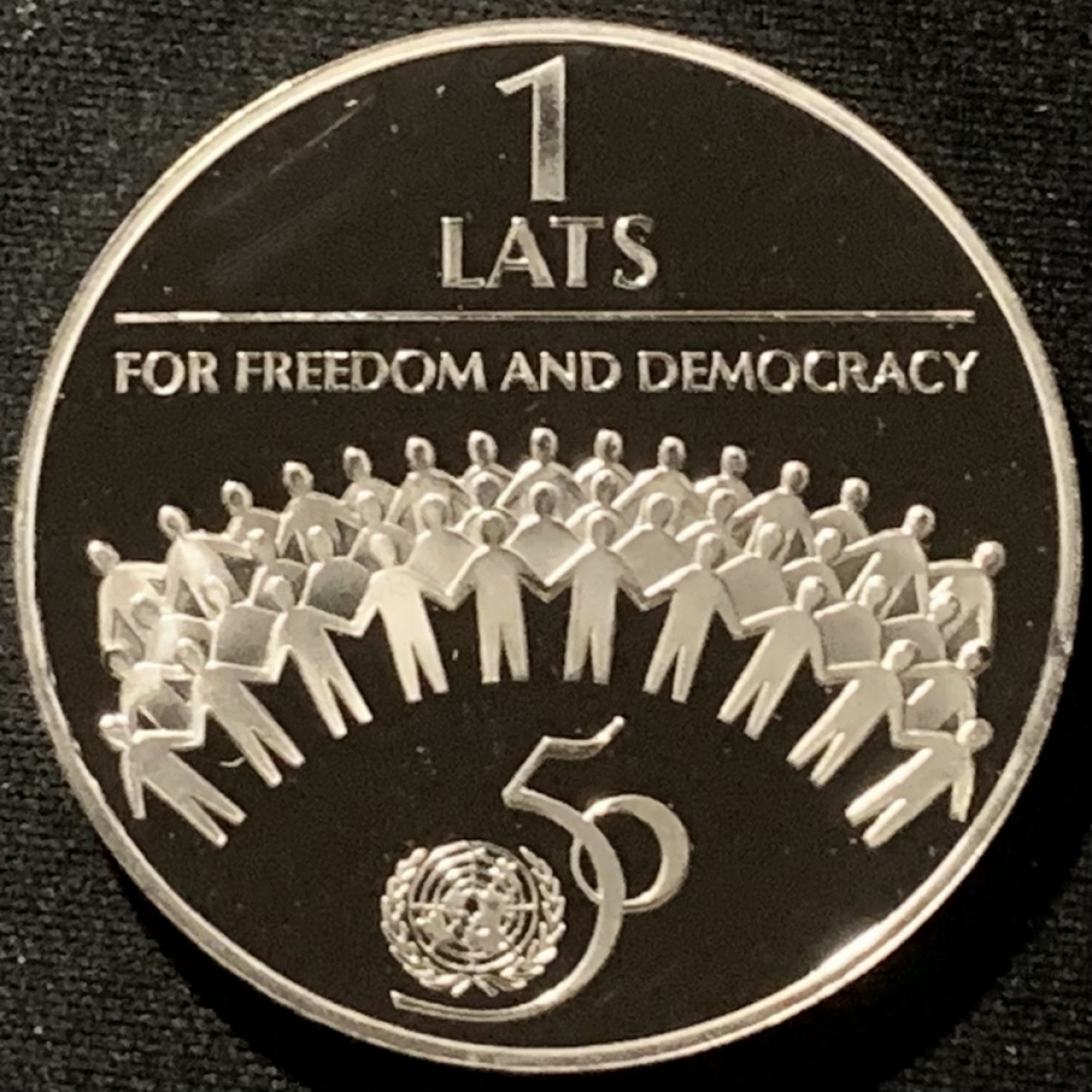 紫瑗钱币——第166期拍卖 拉脱维亚 1995年 联合国成立50周年 1拉特 28.28克 0.925银 精制