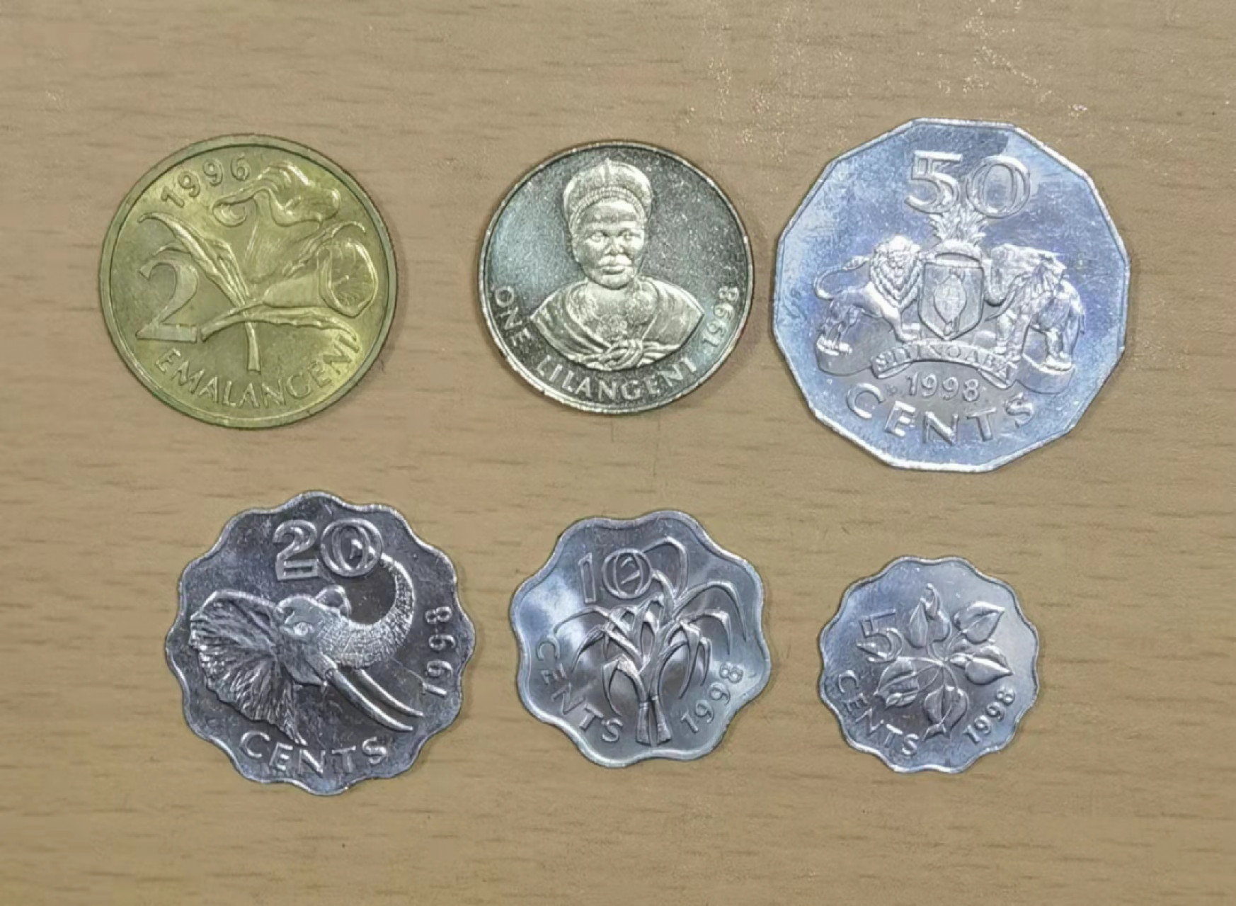 北京马甸外国钱币专卖店微拍第六十七期，非贵金属外国纪念币，流通币专场，陆续上新欢迎关注 好品斯威士兰流通币6枚／套