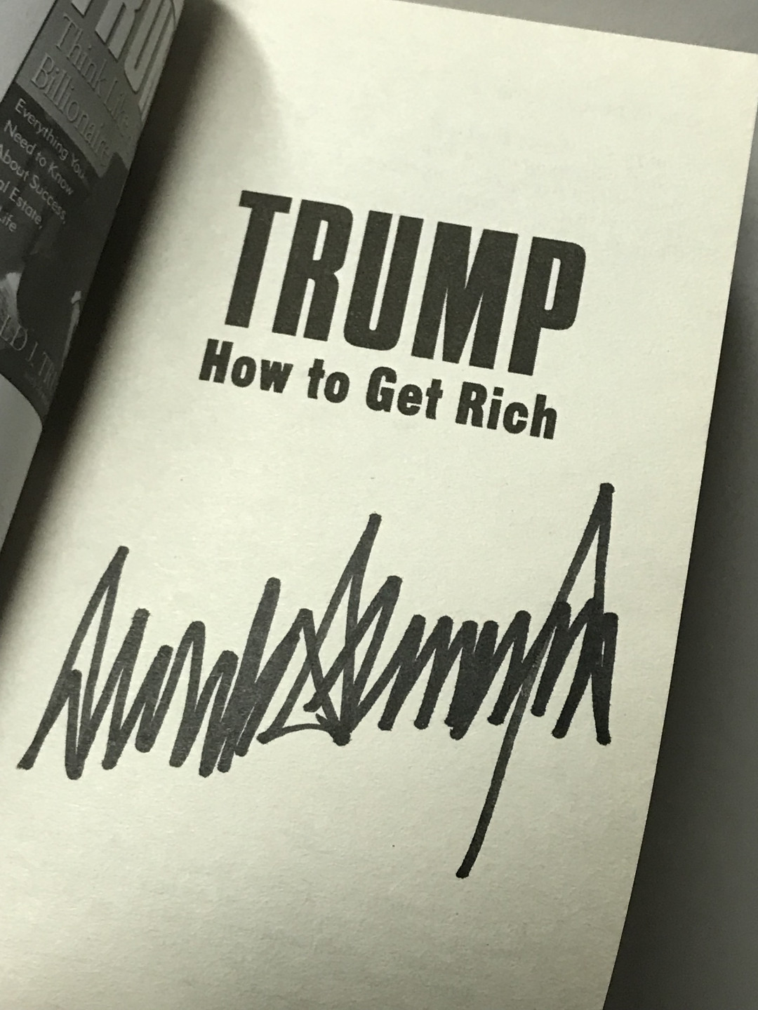 零元拍：美国前总统川普亲笔签名英文原版《川普教你如何致富》