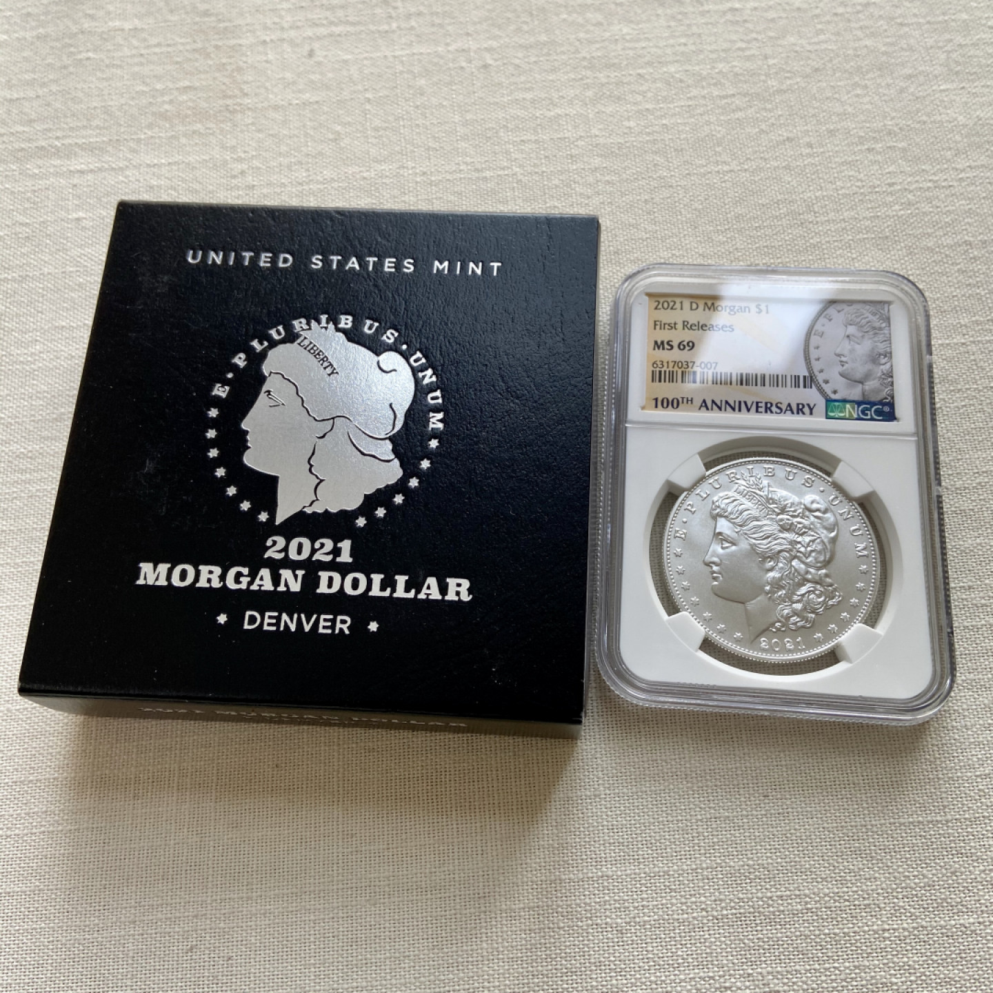 【Numismatist】第四场-0起拍-0佣金-包邮-世界硬币 美国2021年摩根银币 NGC评级MS69分 带原盒 百年来首次再发 发行量17.5W枚 下次官方再发说不定要再等百年了 极具收藏意义 