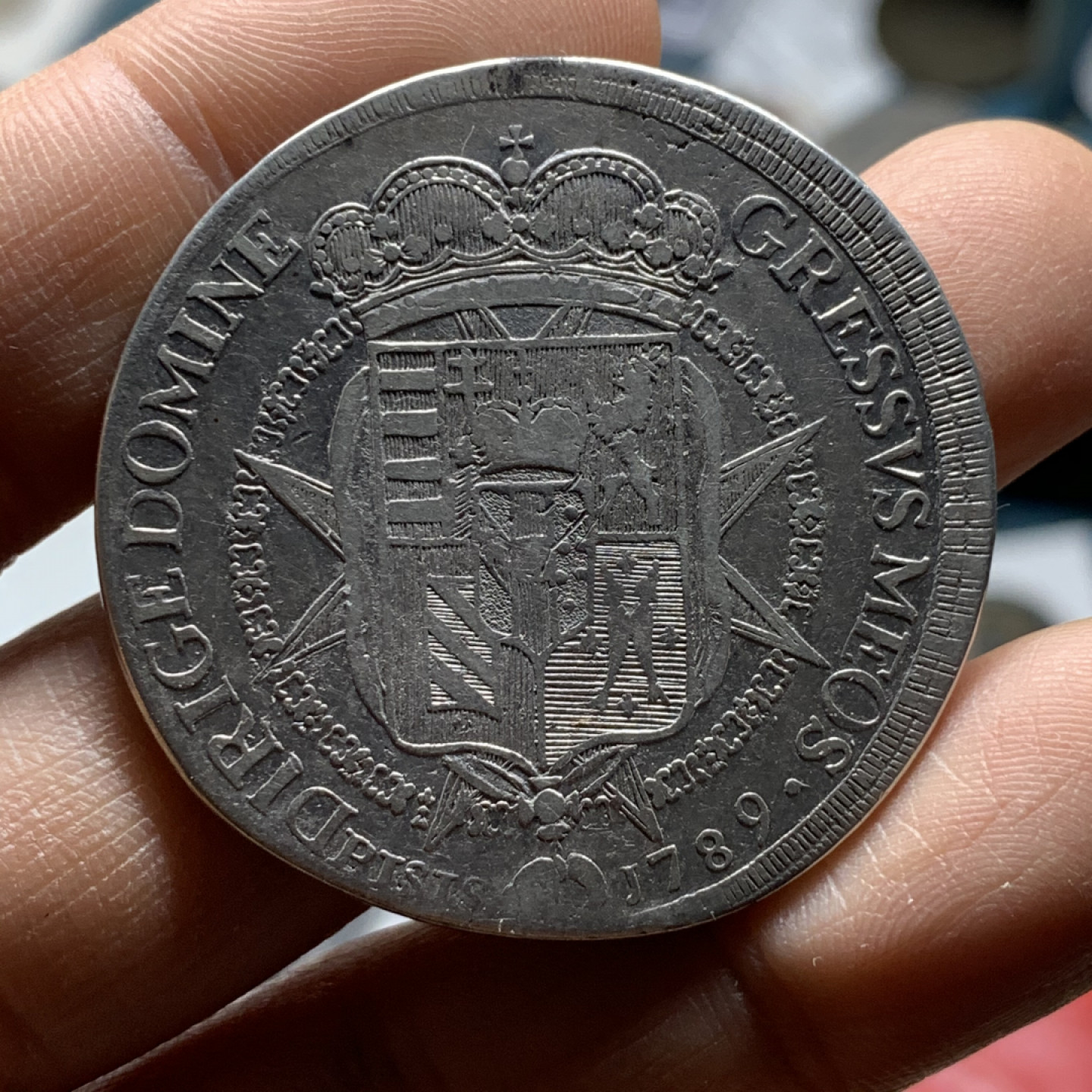 《竞宝斋》第30场-周日，周一，周二3场连拍（全场顺丰包邮） 意大利 托斯卡纳 1789年 1F 大银币 磨具偏打 无磕碰无划痕 状态已经算不错了 边纹无损