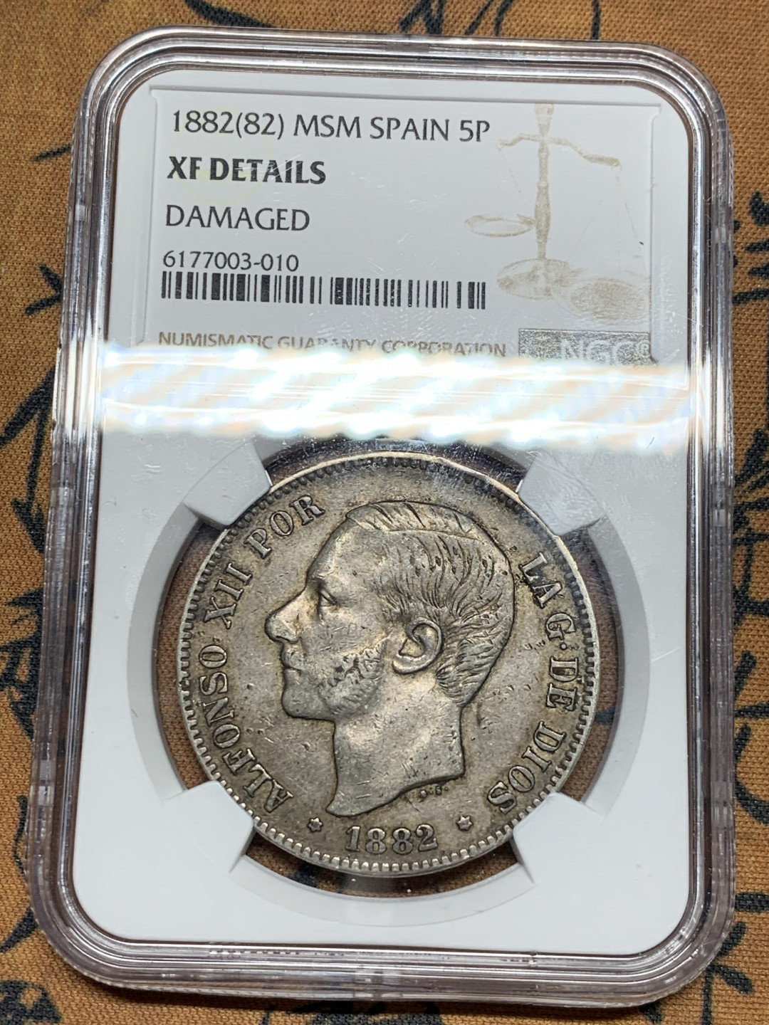 《竞宝斋》第30场-周日，周一，周二3场连拍（全场顺丰包邮） NGC-XF 西班牙 1882年 阿方索十二世 5比塞塔 双柱银币 黑包浆好味道