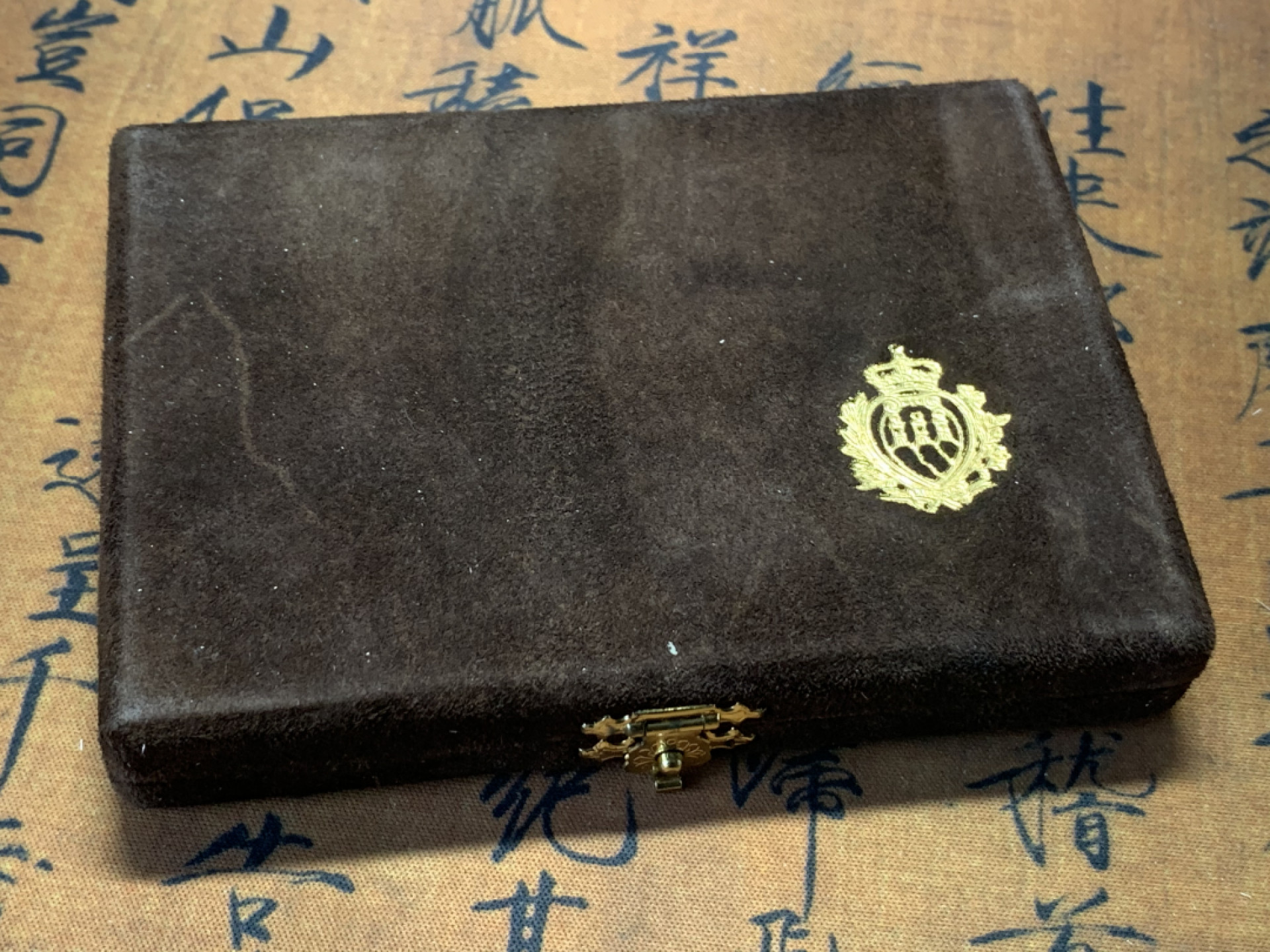 《竞宝斋》第30场-周日，周一，周二3场连拍（全场顺丰包邮） 原盒证书 圣马力诺 1988年冬奥会 500/1000里拉 精制PROOF银币一对 完美状态