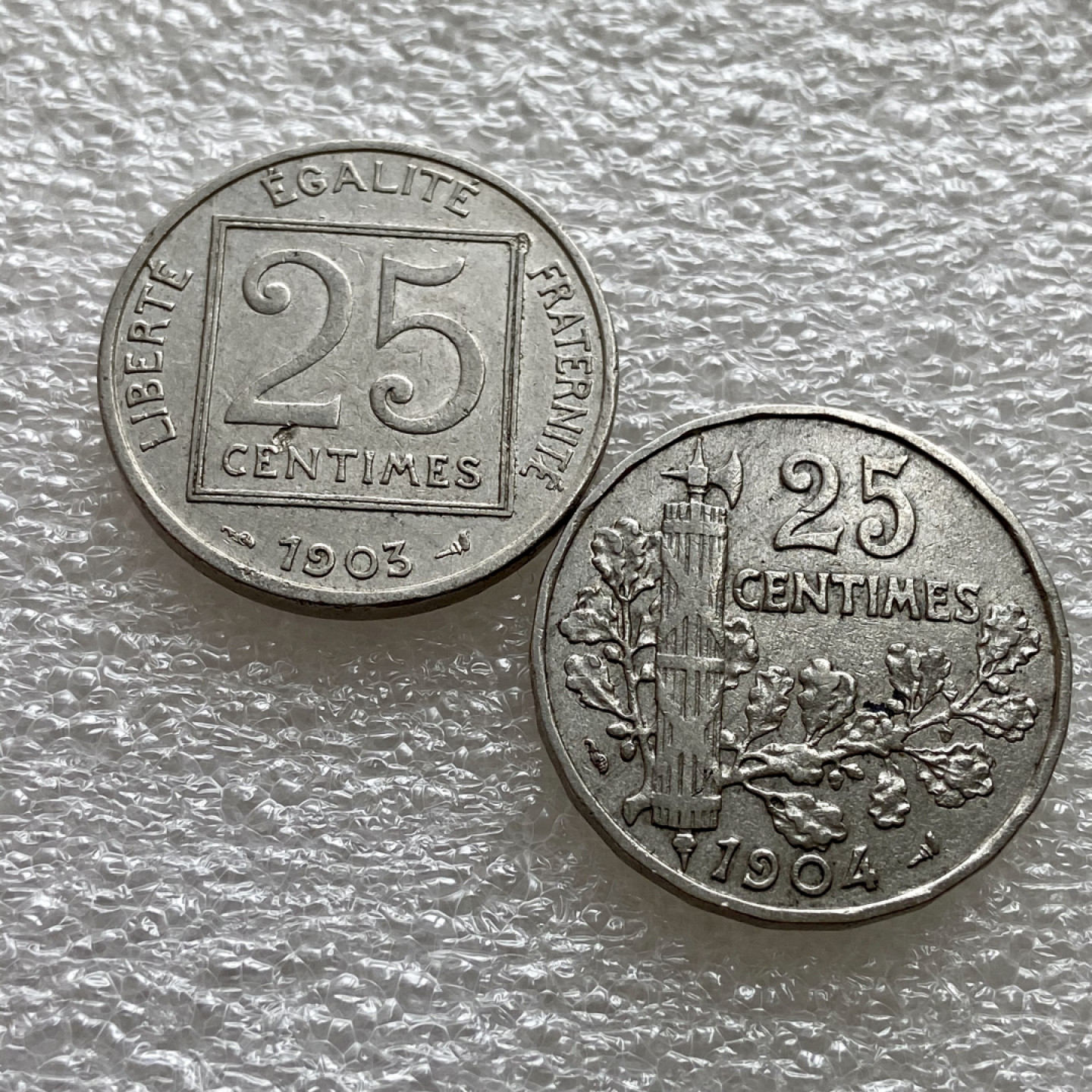 【Numismatist】第四场-0起拍-0佣金-包邮-世界硬币 法国1903-1904年25分两个版本 自由女神