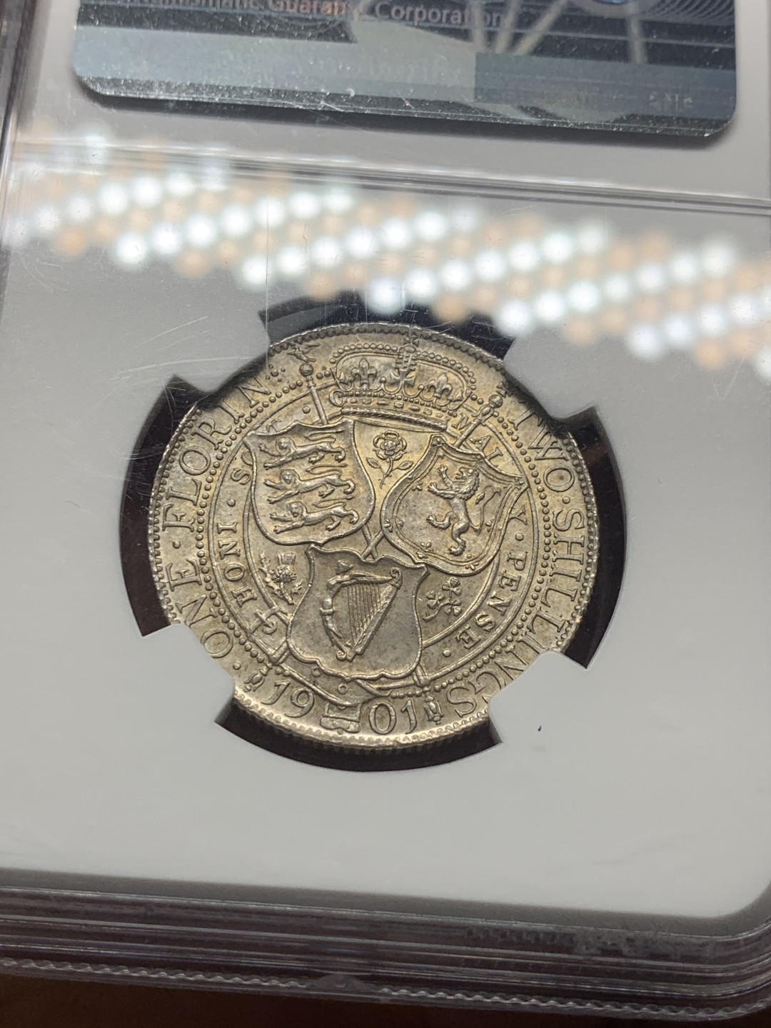 《竞宝斋》第30场-周日，周一，周二3场连拍（全场顺丰包邮） NGC-MS 64 英国 1901年  维多利亚披纱 2先令 福林银币 难得状态