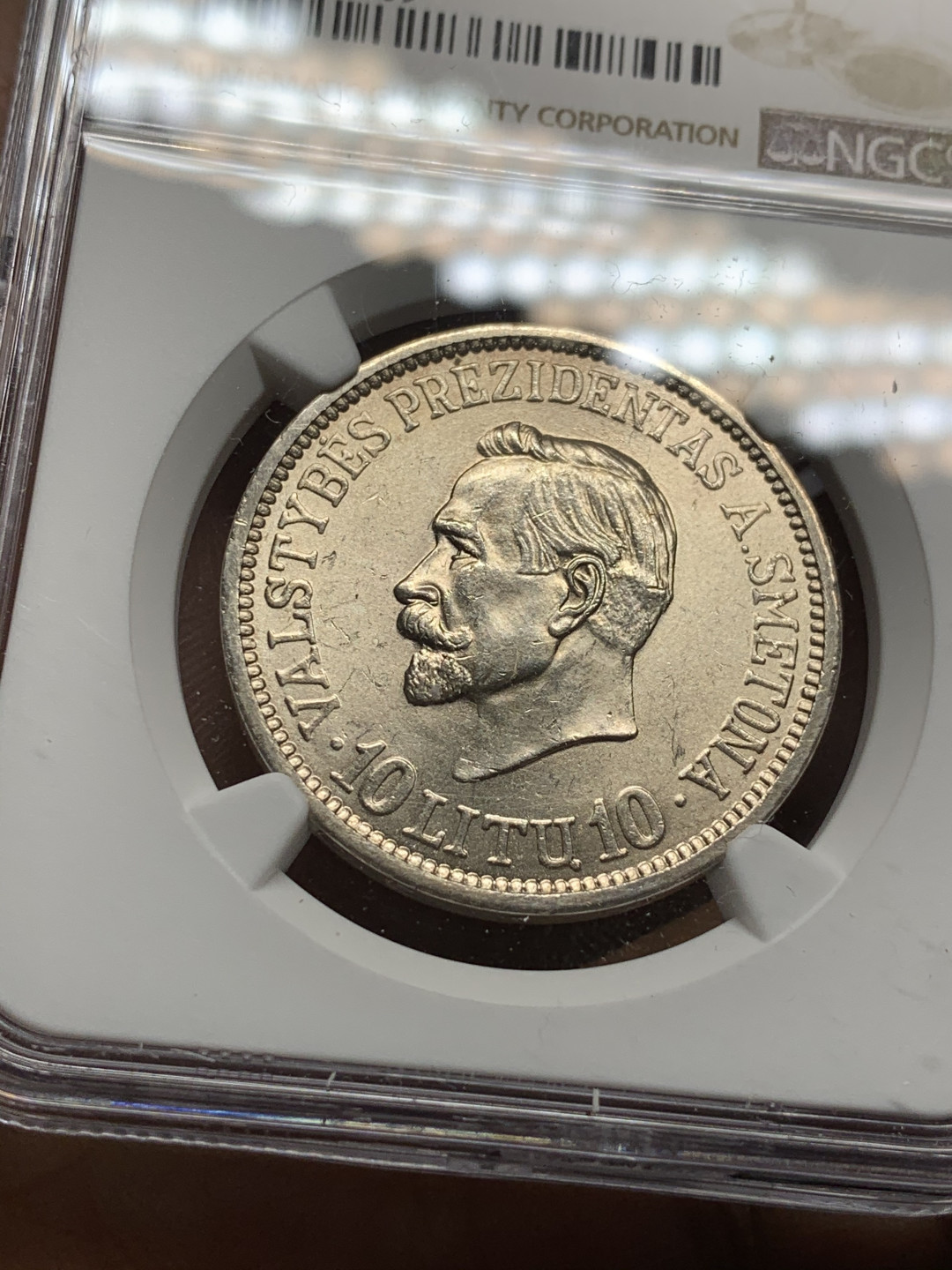 《竞宝斋》第30场-周日，周一，周二3场连拍（全场顺丰包邮） NGC-MS63 立陶宛 1938年 20周年纪念 10立特 大银币 顶级转光好品 少见品种