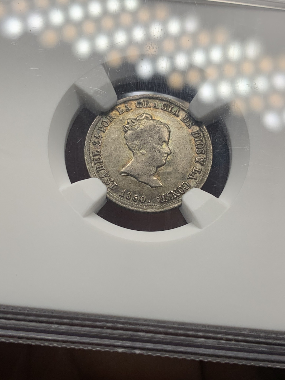 《竞宝斋》第30场-周日，周一，周二3场连拍（全场顺丰包邮） NGC AU55 西班牙 1850年S版 伊莎贝拉二世 2R 银币 五彩包浆，细节保存的很好