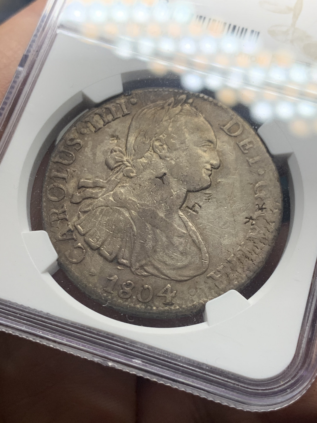 《竞宝斋》第30场-周日，周一，周二3场连拍（全场顺丰包邮） NGC评级 墨西哥1804年 卡四 8R 双柱大银币 整体深打，细节不错