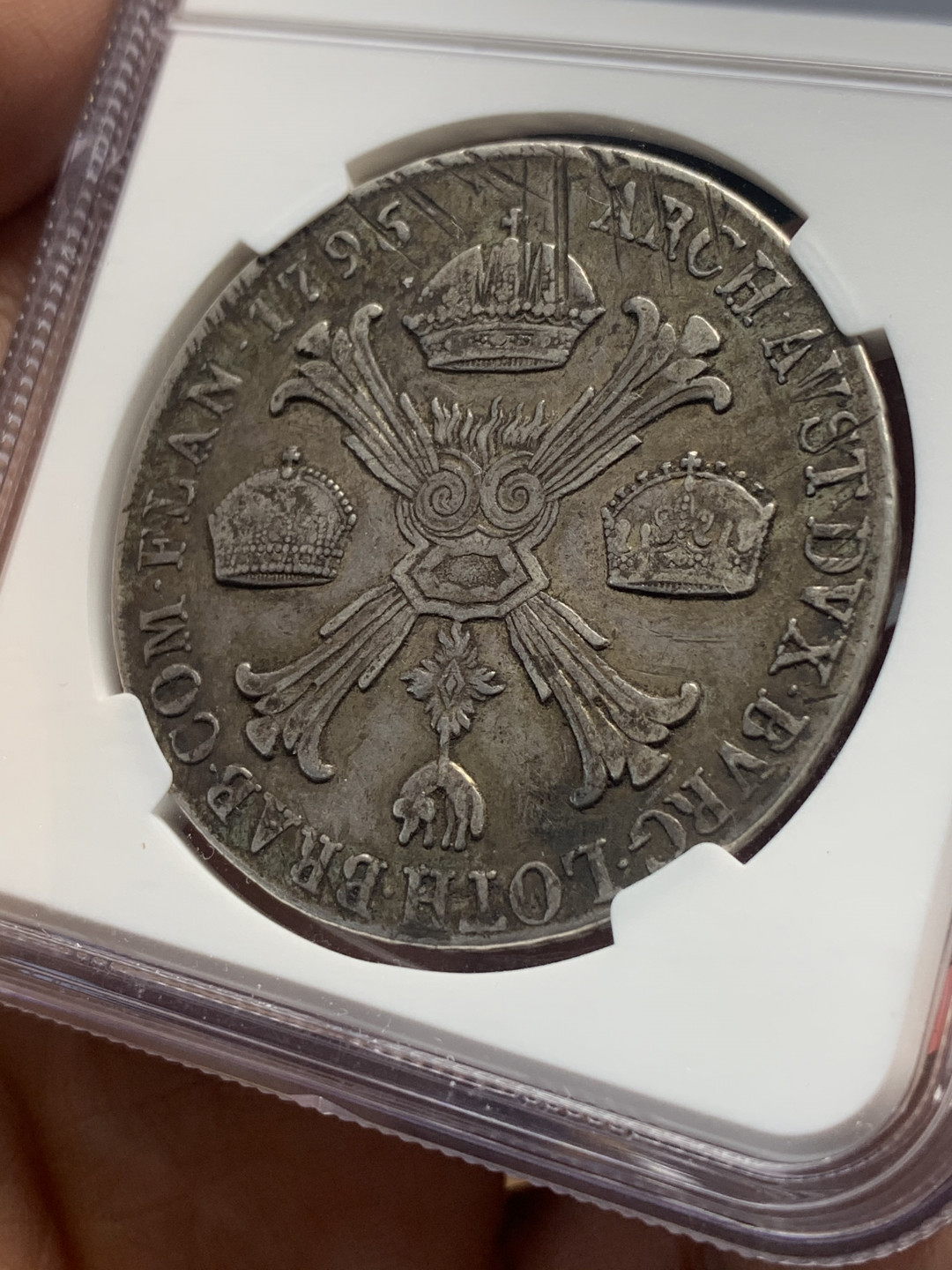 《竞宝斋》第30场-周日，周一，周二3场连拍（全场顺丰包邮） NGC-VF35 1795年米兰大公国弗朗茨二世泰勒 比奥属尼德兰的十字科罗那少见，季军分