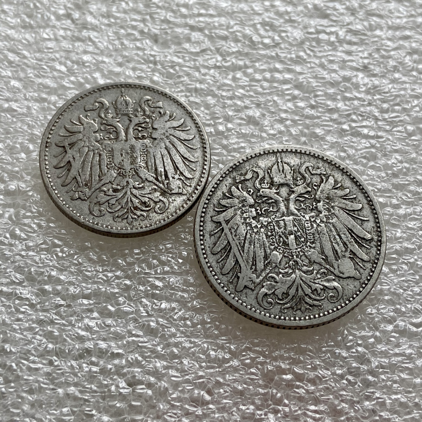 【Numismatist】第四场-0起拍-0佣金-包邮-世界硬币 奥匈1894-1895年10赫勒20赫勒两枚一组 双头鹰