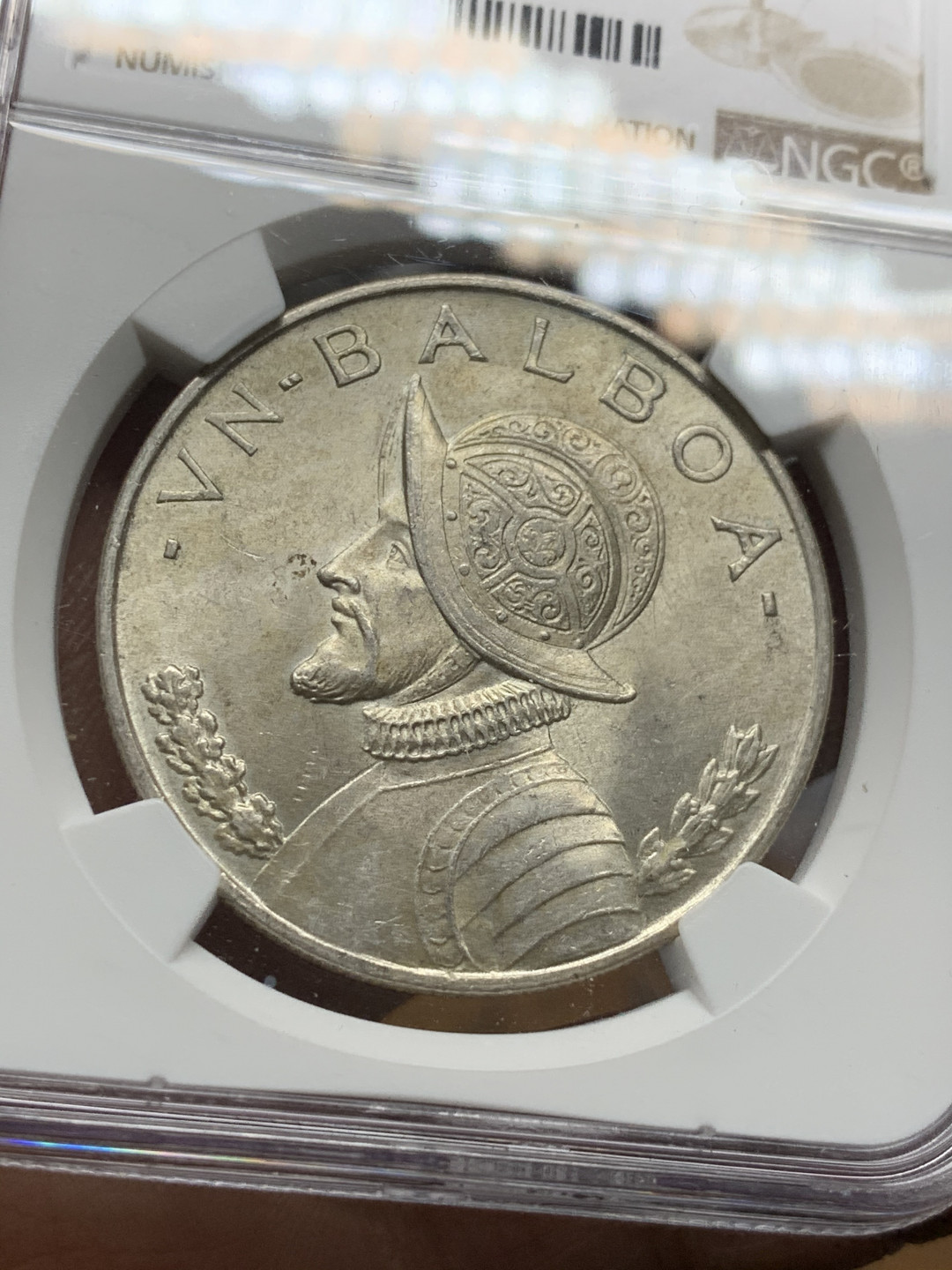 《竞宝斋》第30场-周日，周一，周二3场连拍（全场顺丰包邮） NGC-MS63 巴拿马 1947年 女神 1B 大银币 转光好品 顶级状态