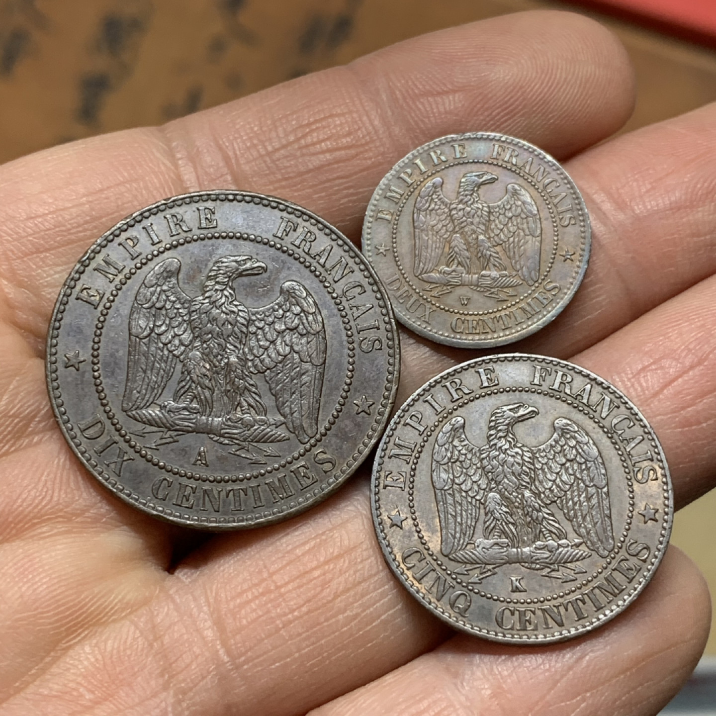 《竞宝斋》第30场-周日，周一，周二3场连拍（全场顺丰包邮） 法国1854年拿破仑三世 一组3枚  2/5/10分铜币 品相 非常难得