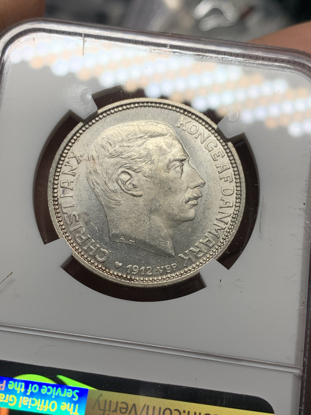 《竞宝斋》第30场-周日，周一，周二3场连拍（全场顺丰包邮） NGC-MS63 丹麦 1912年 国王传位纪念 2克朗 银币 原光好品 少见品种