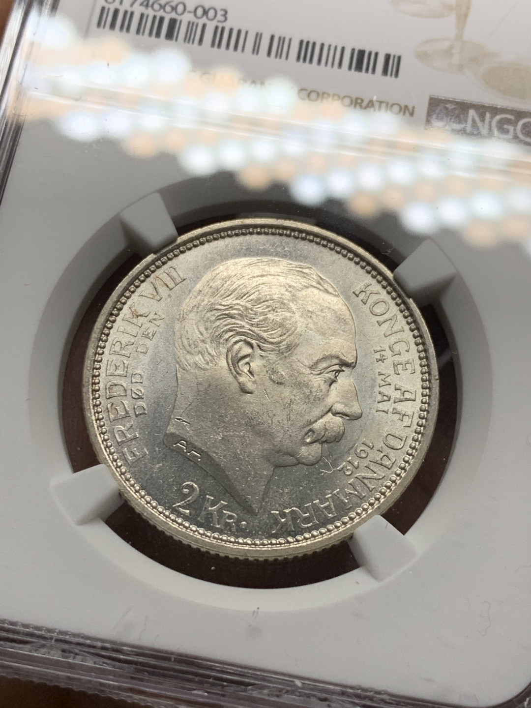 《竞宝斋》第30场-周日，周一，周二3场连拍（全场顺丰包邮） NGC-MS63 丹麦 1912年 国王传位纪念 2克朗 银币 原光好品 少见品种