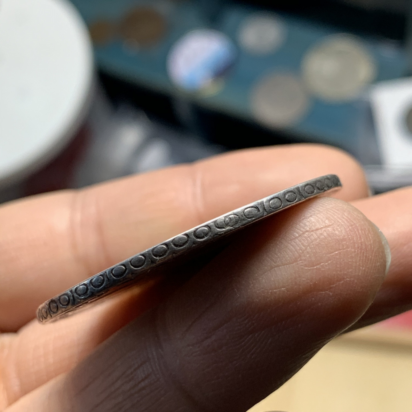 《竞宝斋》第30场-周日，周一，周二3场连拍（全场顺丰包邮） 意大利 托斯卡纳 1789年 1F 大银币 磨具偏打 无磕碰无划痕 状态已经算不错了 边纹无损