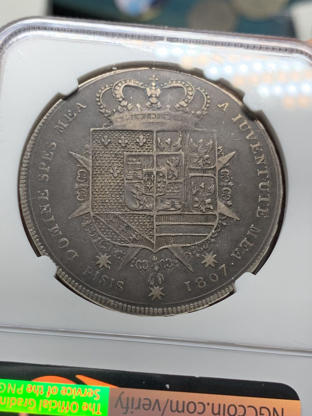 《竞宝斋》第30场-周日，周一，周二3场连拍（全场顺丰包邮） NGC-XF40 意大利托斯卡纳 1807年 查理路易斯和玛利亚路易莎母子像 10宝利 大银币 黑包浆 非常漂亮