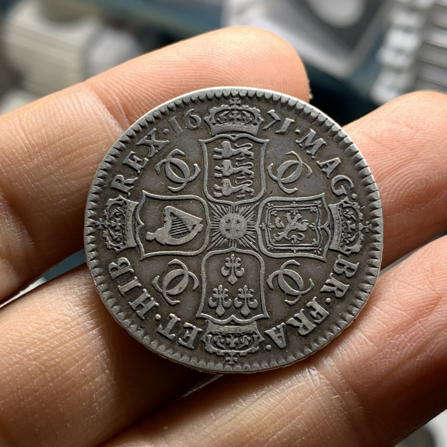 《竞宝斋》第31场（年内尾拍）-周日，周一，周二3场连拍（全场顺丰包邮） 稀少品种 英国1671年 查理二世 半克朗银币 14.6克 33.4mm 原味难得