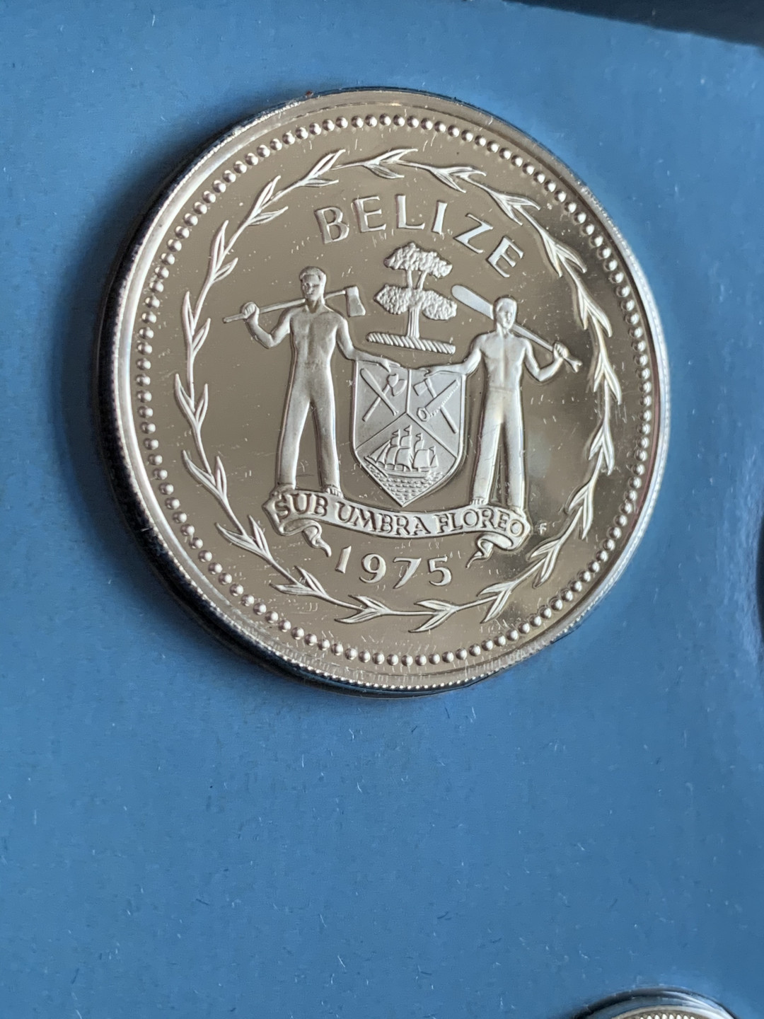 《竞宝斋》第31场（年内尾拍）-周日，周一，周二3场连拍（全场顺丰包邮） 伯利兹 1975年 精制套币8枚全银103克原盒原证