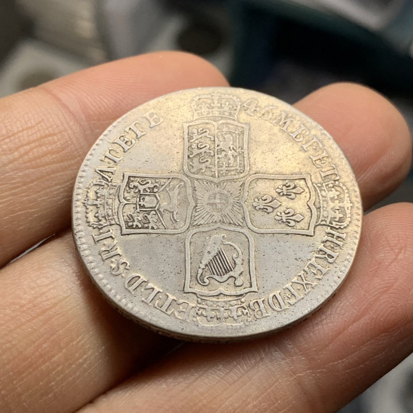 《竞宝斋》第31场（年内尾拍）-周日，周一，周二3场连拍（全场顺丰包邮） 利马版LIMA 英国 1746年 乔二水泡眼  半克朗银币 14.7克  33.7mm 少见品种