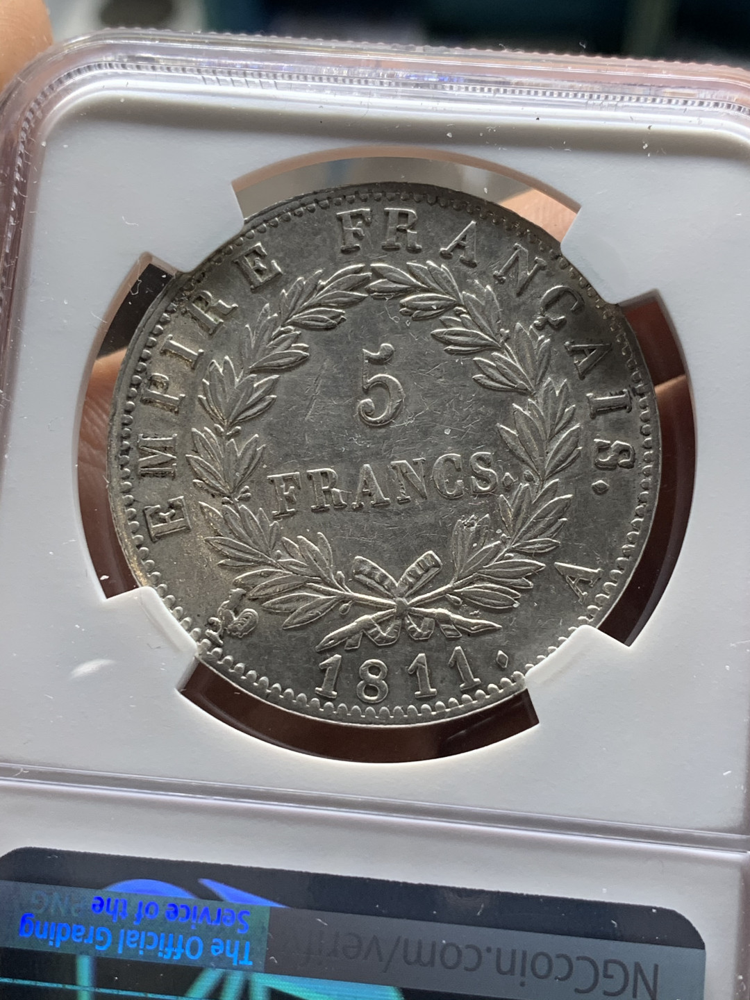 《竞宝斋》第31场（年内尾拍）-周日，周一，周二3场连拍（全场顺丰包邮） NGC 评级 法国 1811年拿一 花冠版 5法郎 大银币 整体深打，磨损小，花冠清晰 值得收藏