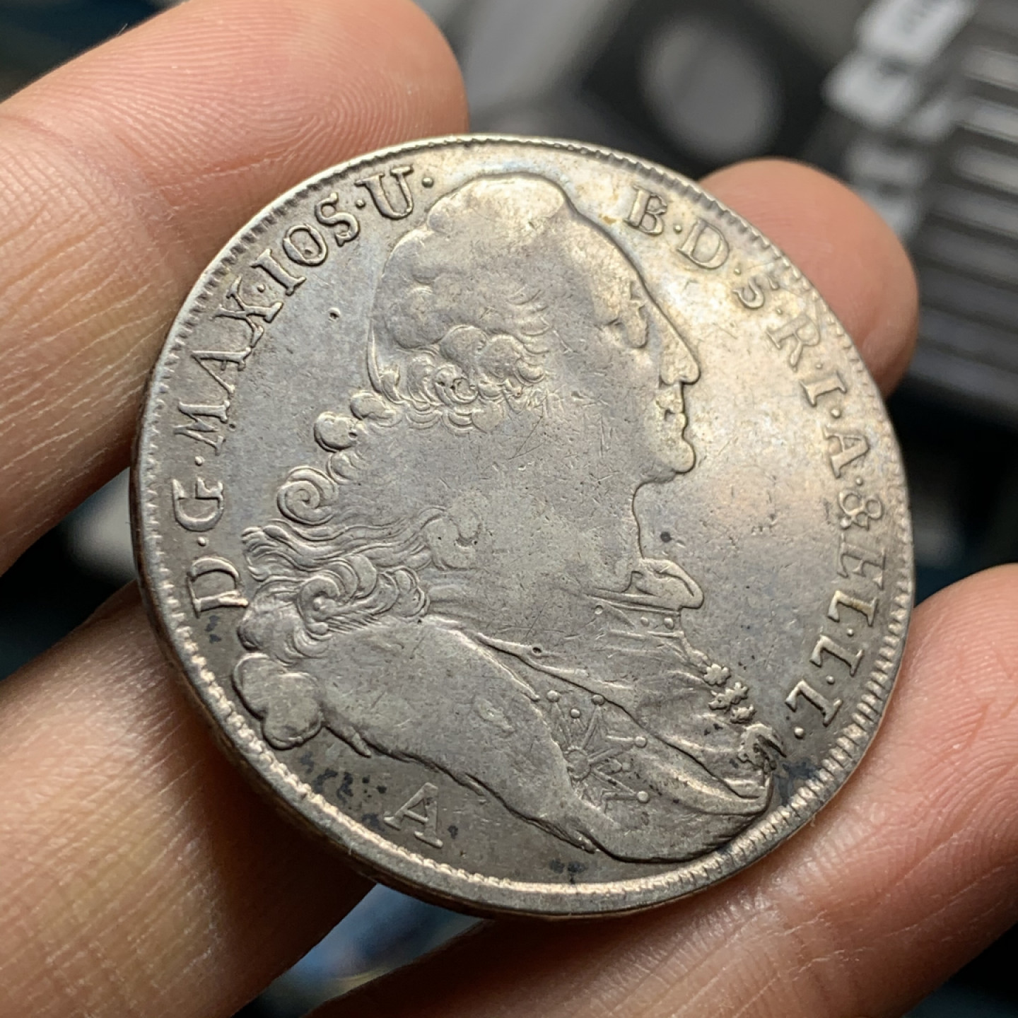 《竞宝斋》第31场（年内尾拍）-周日，周一，周二3场连拍（全场顺丰包邮） 德国 巴伐利亚 1775年 协定泰勒 圣母抱婴1泰勒大银币 27.8克  40.8mm 原味好细节