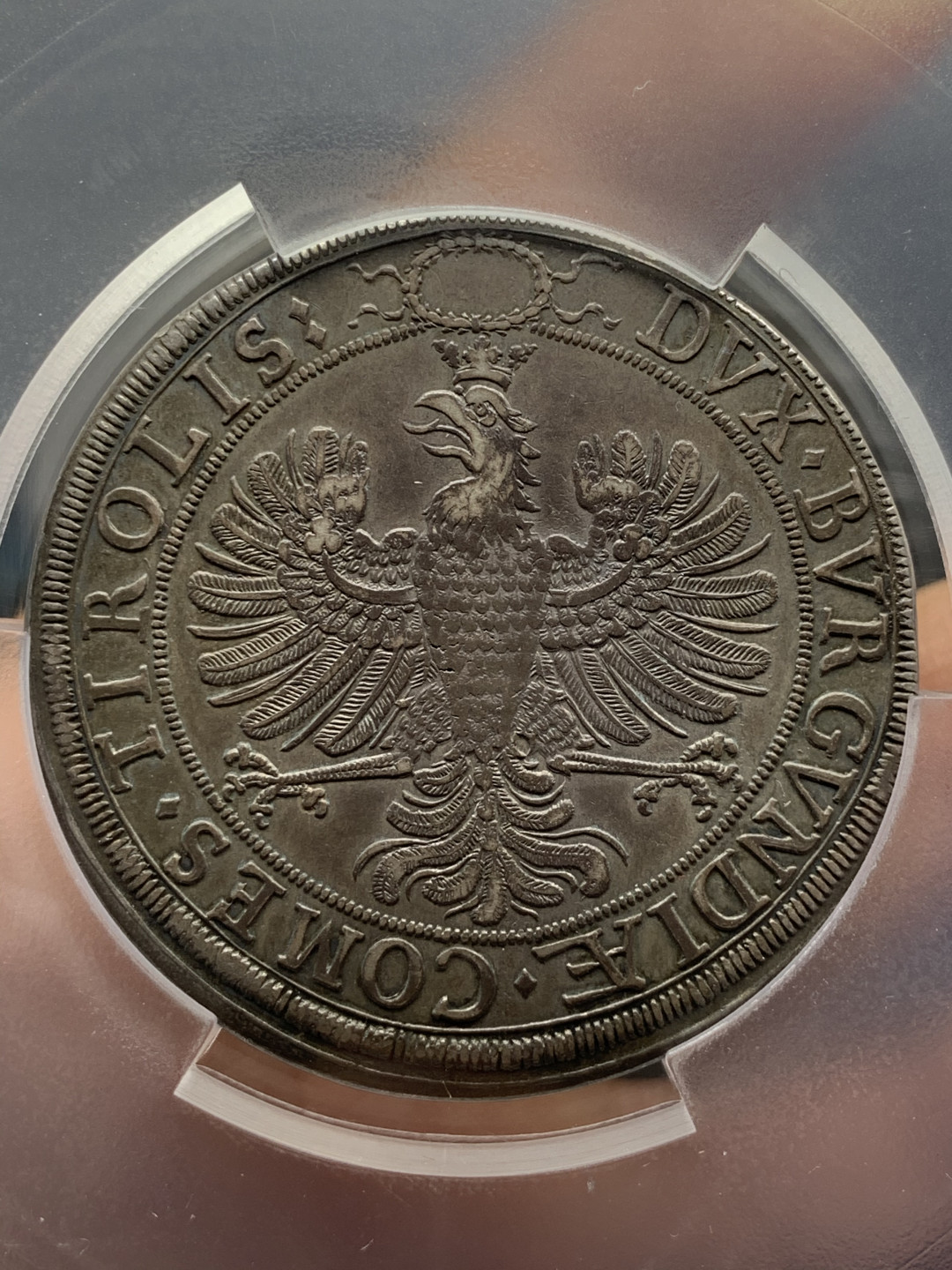 《竞宝斋》第31场（年内尾拍）-周日，周一，周二3场连拍（全场顺丰包邮） PCGS AU50 神圣罗马帝国 1626年2泰勒银币 利奥波德五世和克劳迪娅·德·美第奇大公大婚2泰勒 细节优秀 没有同期币常有缺陷