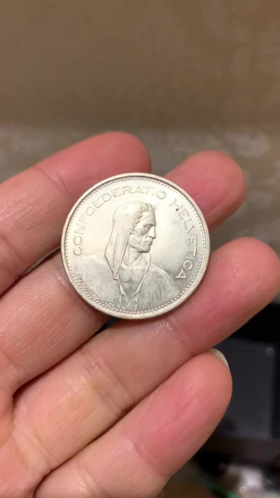 《竞宝斋》第31场（年内尾拍）-周日，周一，周二3场连拍（全场顺丰包邮） 完未品 瑞士 1966年 5法郎 银币 15克  31.4mm