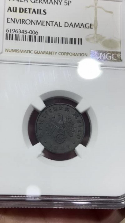 【Numismatist】第四场-0起拍-0佣金-包邮-世界硬币 德国1942年5芬尼 自己送的上海NGC 品相很好 一直没看懂这个评分