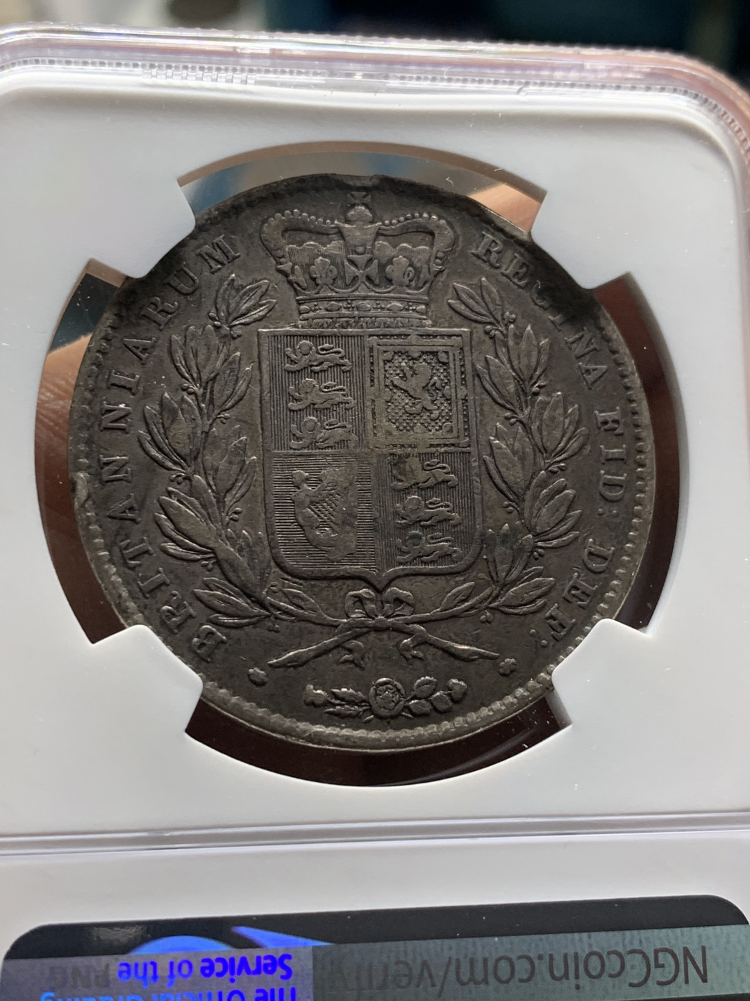 《竞宝斋》第31场（年内尾拍）-周日，周一，周二3场连拍（全场顺丰包邮） NGC 评级 原味包浆 英国 1844年 小维 克朗 大银币 人物自然 清晰 热门上涨品种