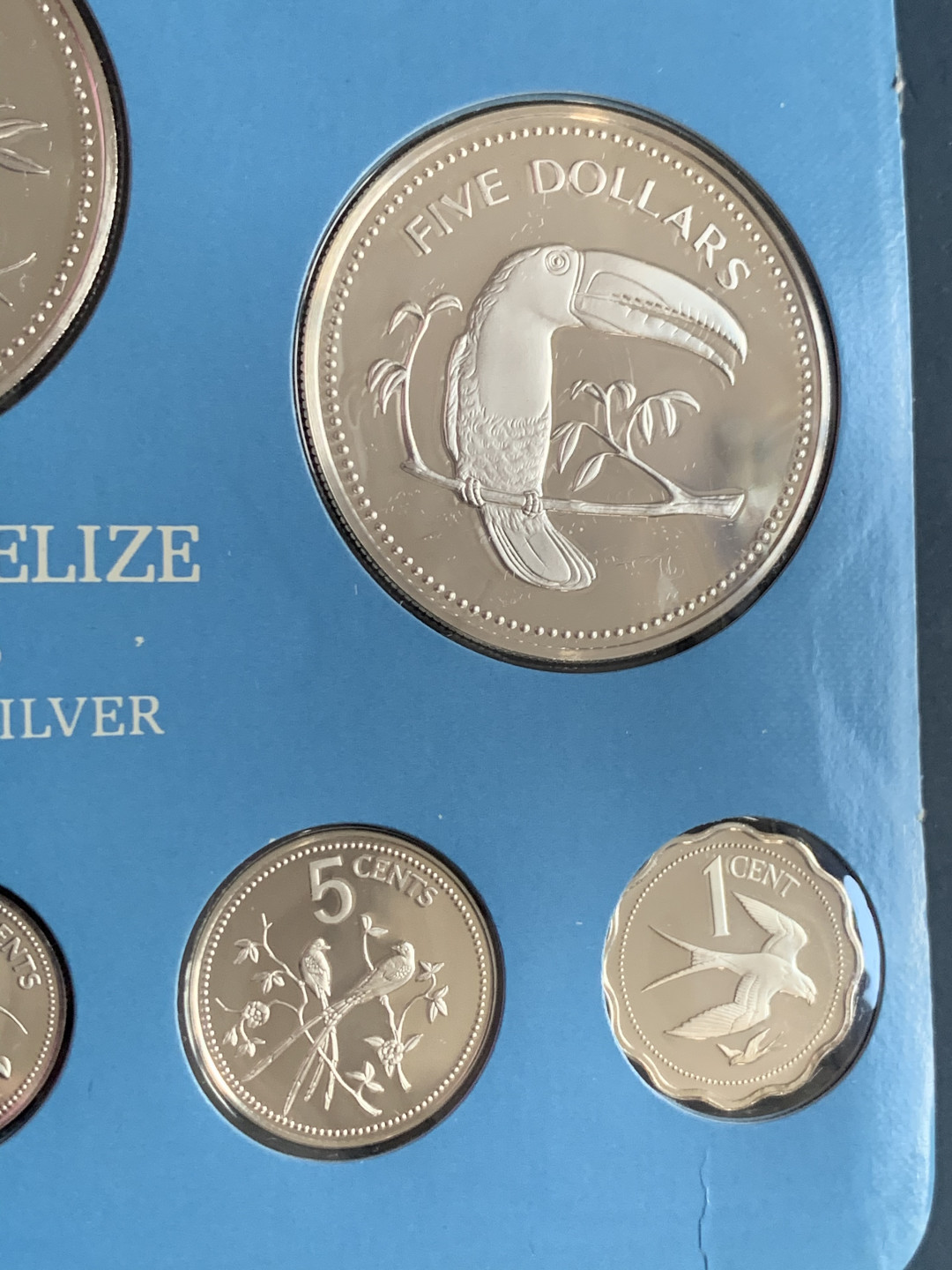 《竞宝斋》第31场（年内尾拍）-周日，周一，周二3场连拍（全场顺丰包邮） 伯利兹 1975年 精制套币8枚全银103克原盒原证