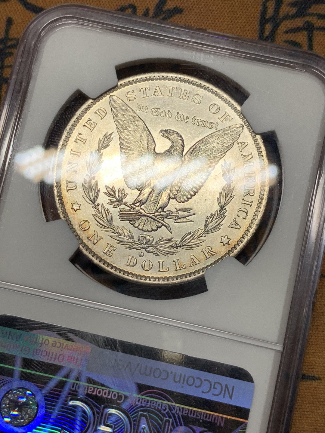 《竞宝斋》第31场（年内尾拍）-周日，周一，周二3场连拍（全场顺丰包邮） NGC-UNCD 美国 1883年 1元 摩根银币 透打