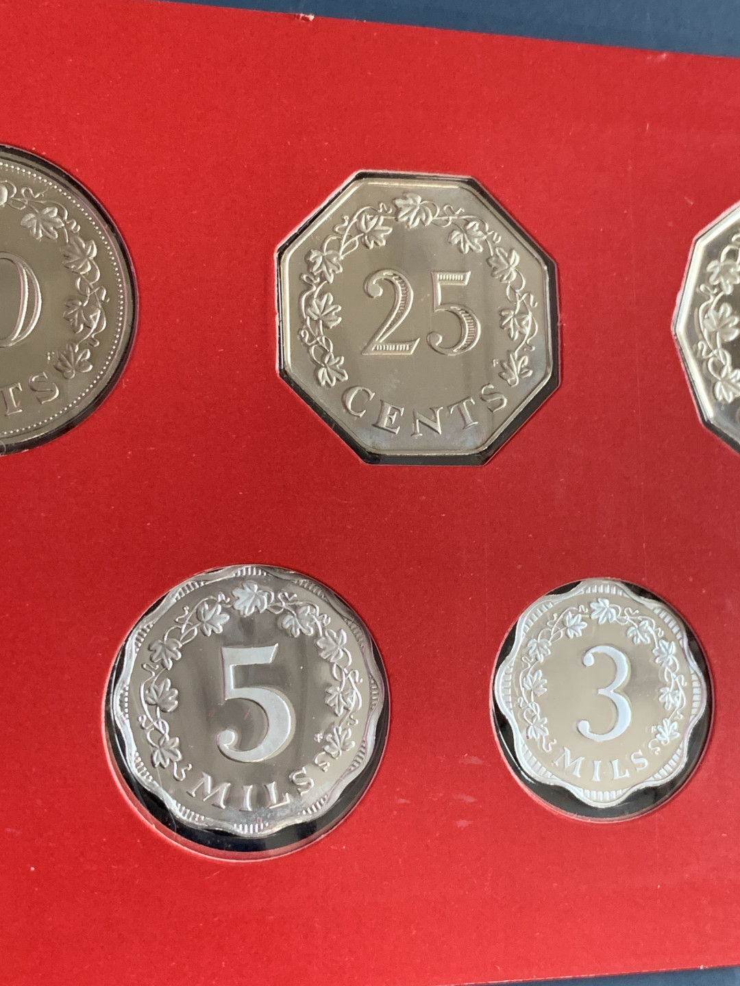 《竞宝斋》第31场（年内尾拍）-周日，周一，周二3场连拍（全场顺丰包邮） 马耳他 1976年 精制套币9枚原盒原证