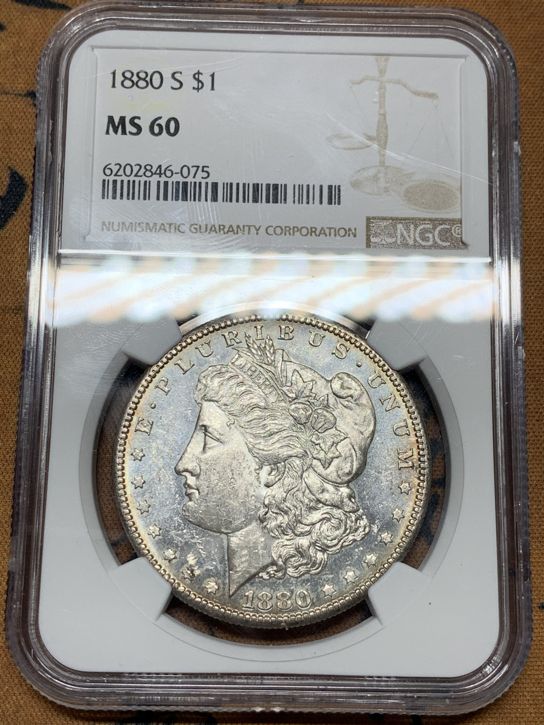 《竞宝斋》第31场（年内尾拍）-周日，周一，周二3场连拍（全场顺丰包邮） NGC-MS60 美国 1880年 1元 摩根银币 PL底板好状态低评