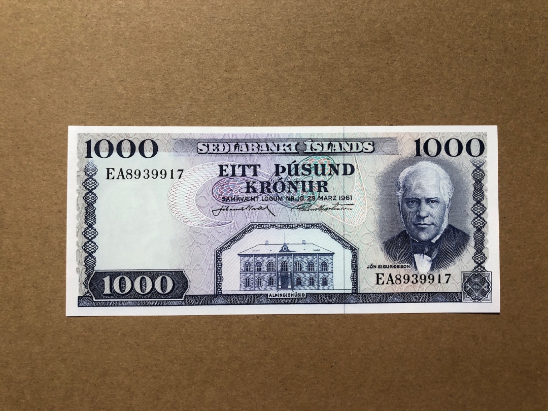 《张总收藏》48期——新春精品 冰岛1000克朗 UNC 1961年 冰岛独立运动领导人约翰·希葛德森