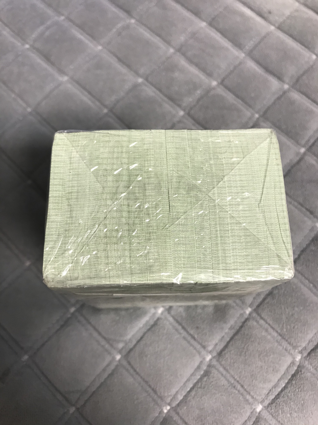 缤纷开心拍第422期 902荧光币金凤朝阳一梱，原包未动，大号6666