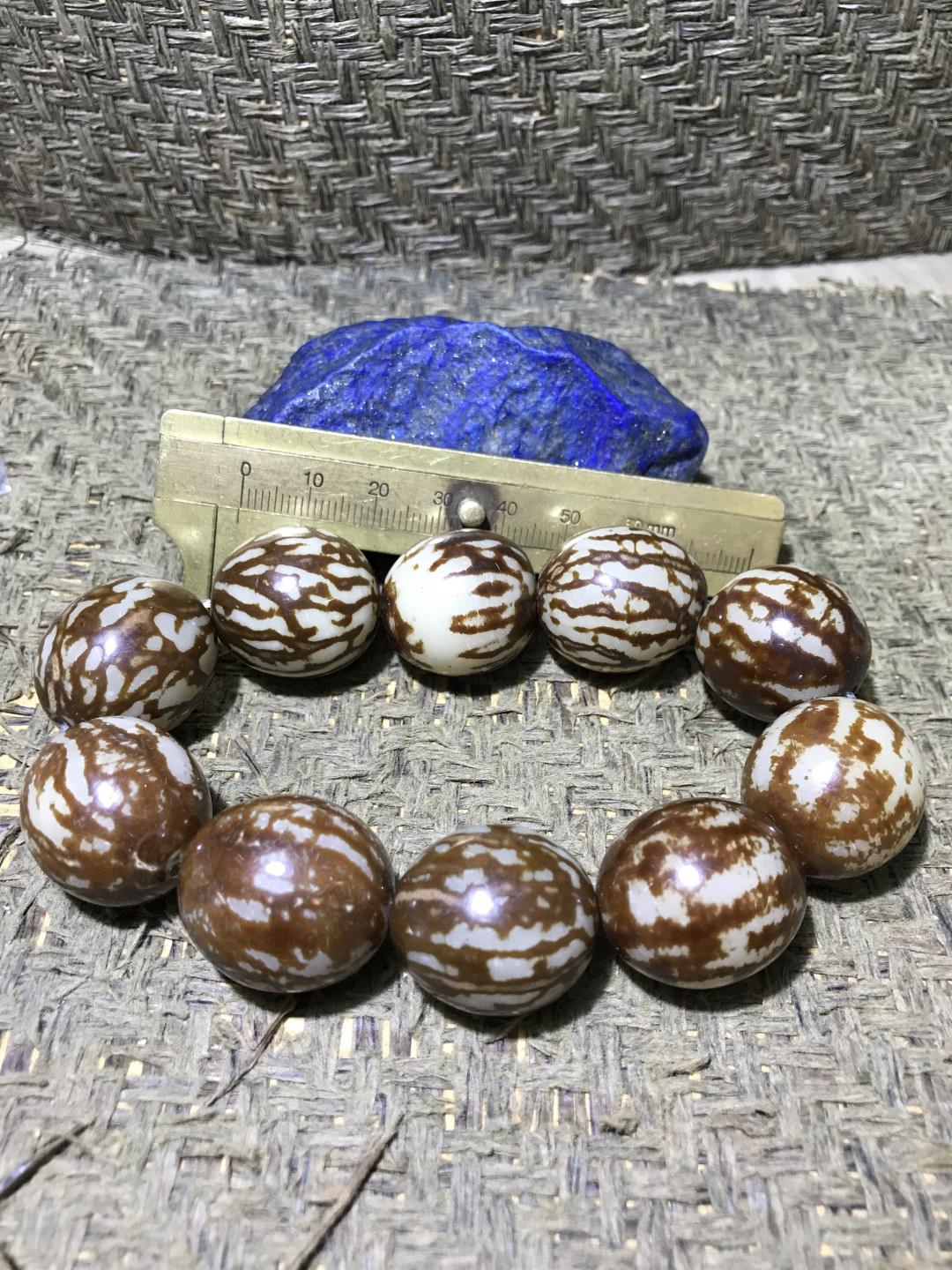 天然花皮菩提根单圈手串一条